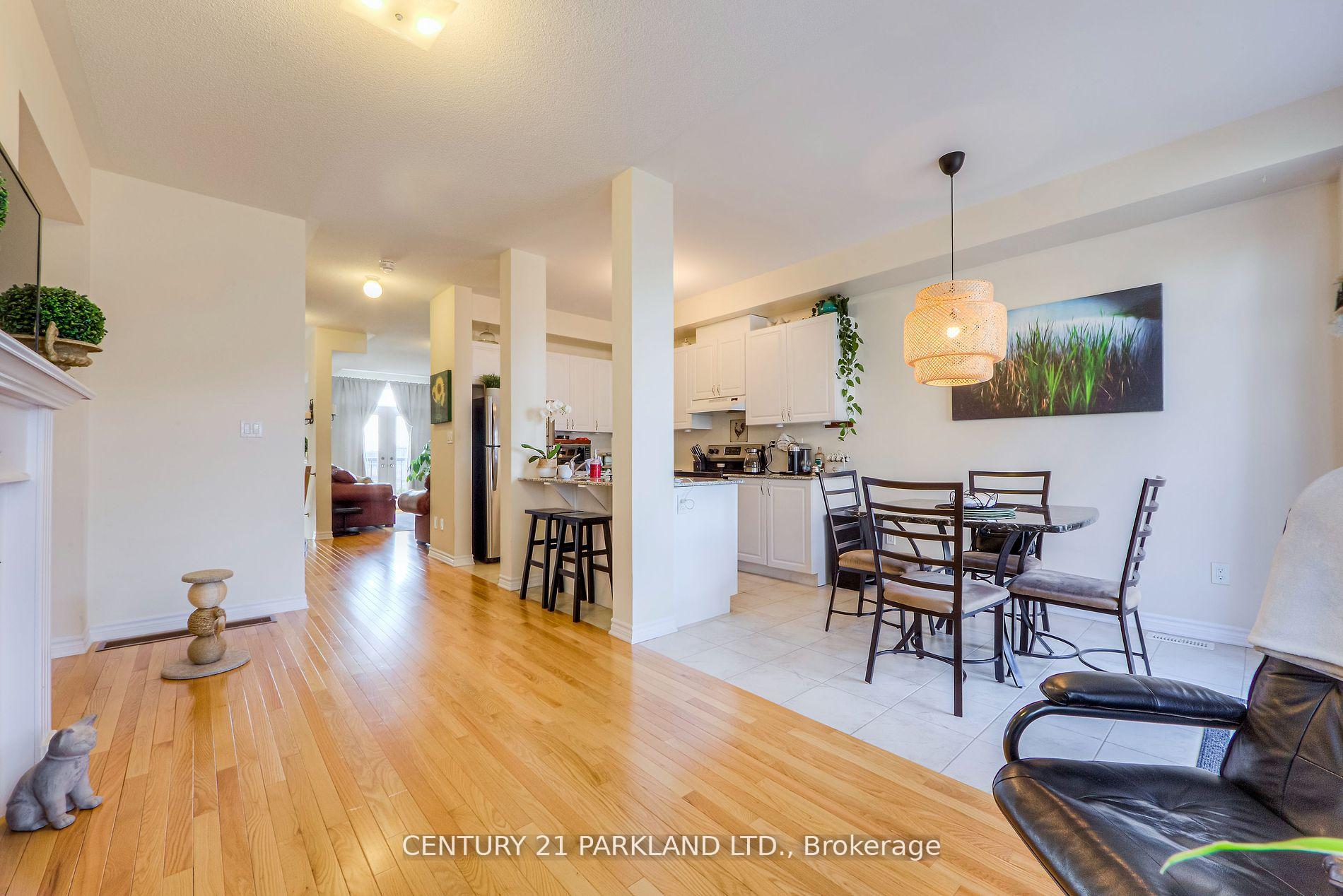 Photo 5 of 178 Farooq Boulevard, Vaughan, Vellore Village — HOMEH
