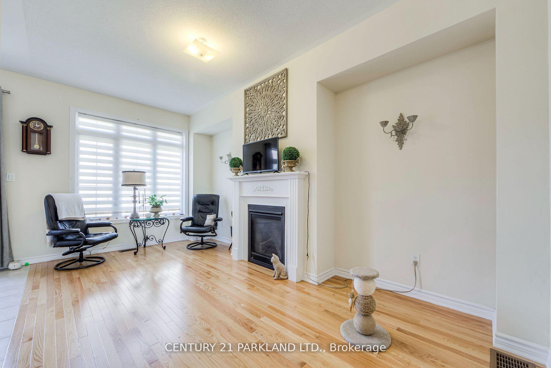 Photo 23 of 178 Farooq Boulevard, Vaughan, Vellore Village — HOMEH