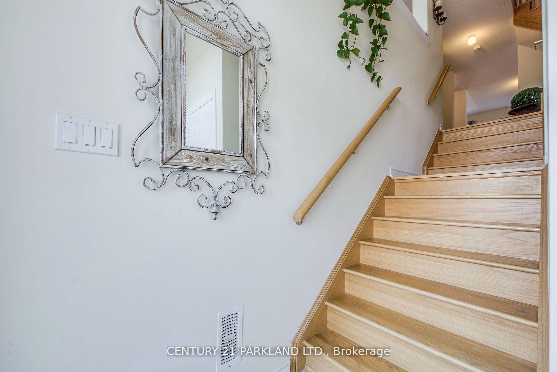 Photo 6 of 178 Farooq Boulevard, Vaughan, Vellore Village — HOMEH