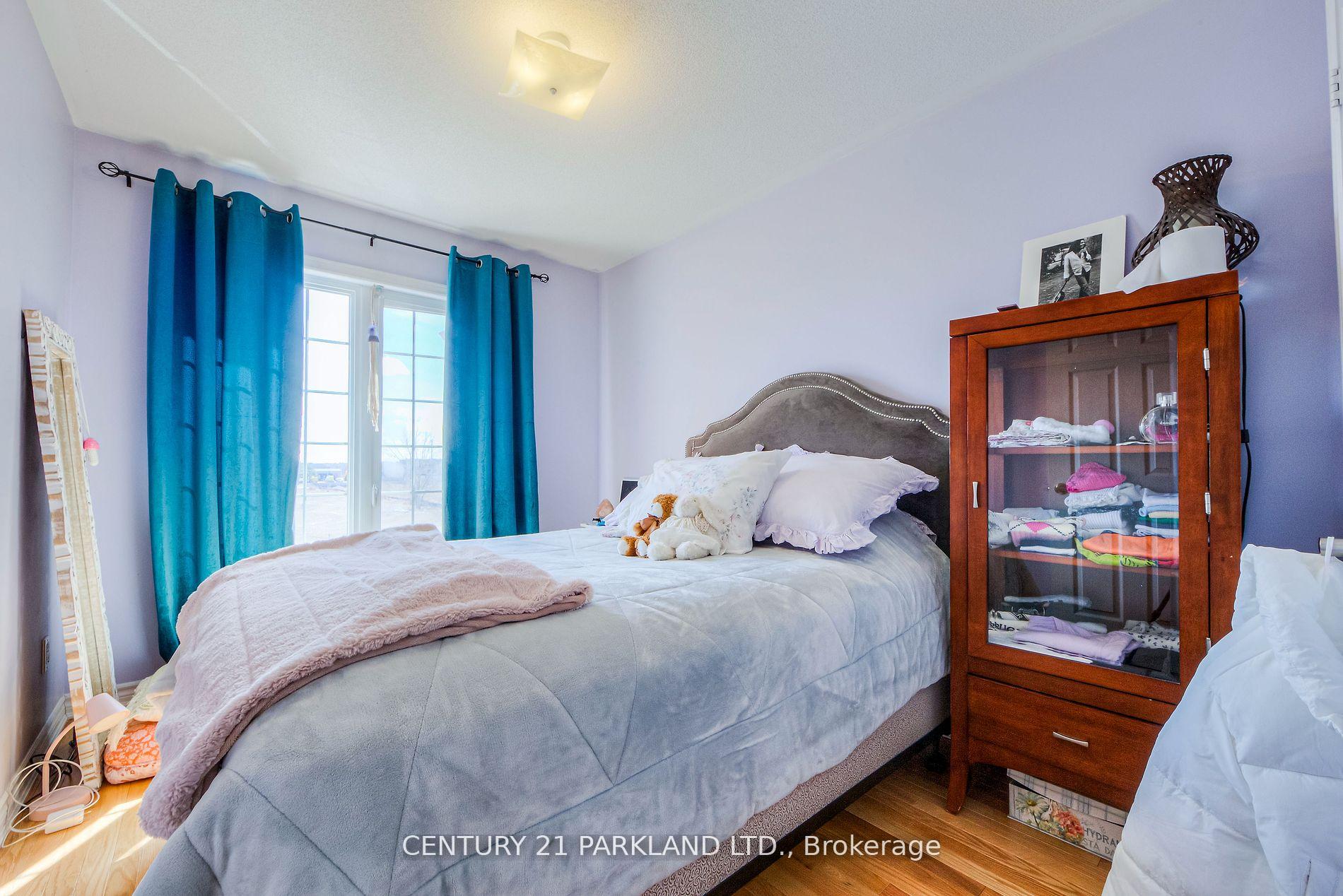 Photo 16 of 178 Farooq Boulevard, Vaughan, Vellore Village — HOMEH
