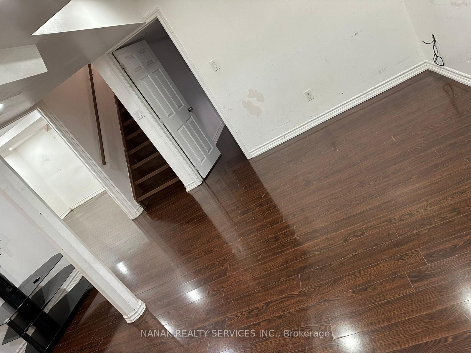 Photo 6 of Unit BSMT, 25 Lone Rock Circle, Brampton, Brampton East — HOMEH
