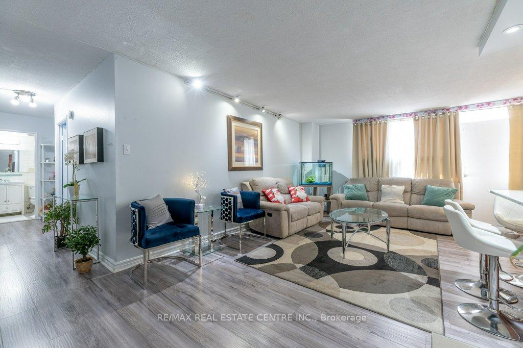 Photo 27 of Unit 912, 1950 Kennedy Road, Scarborough, Dorset Park — HOMEH