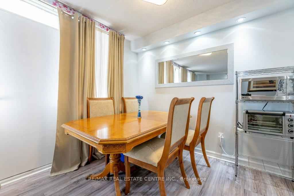 Photo 8 of Unit 912, 1950 Kennedy Road, Scarborough, Dorset Park — HOMEH