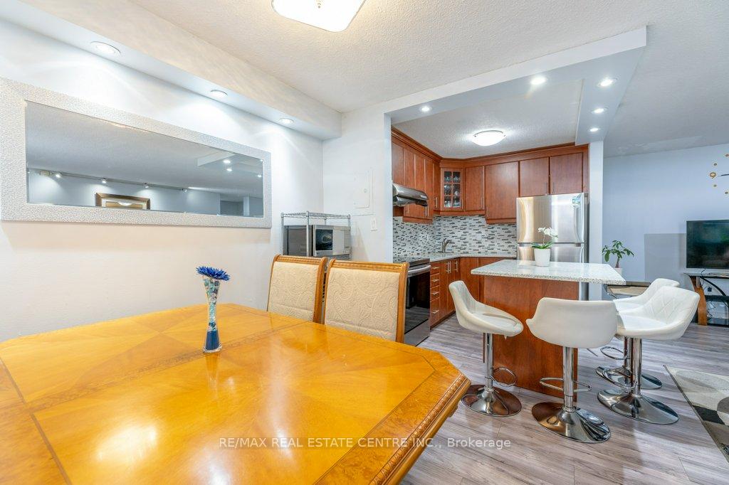 Photo 9 of Unit 912, 1950 Kennedy Road, Scarborough, Dorset Park — HOMEH