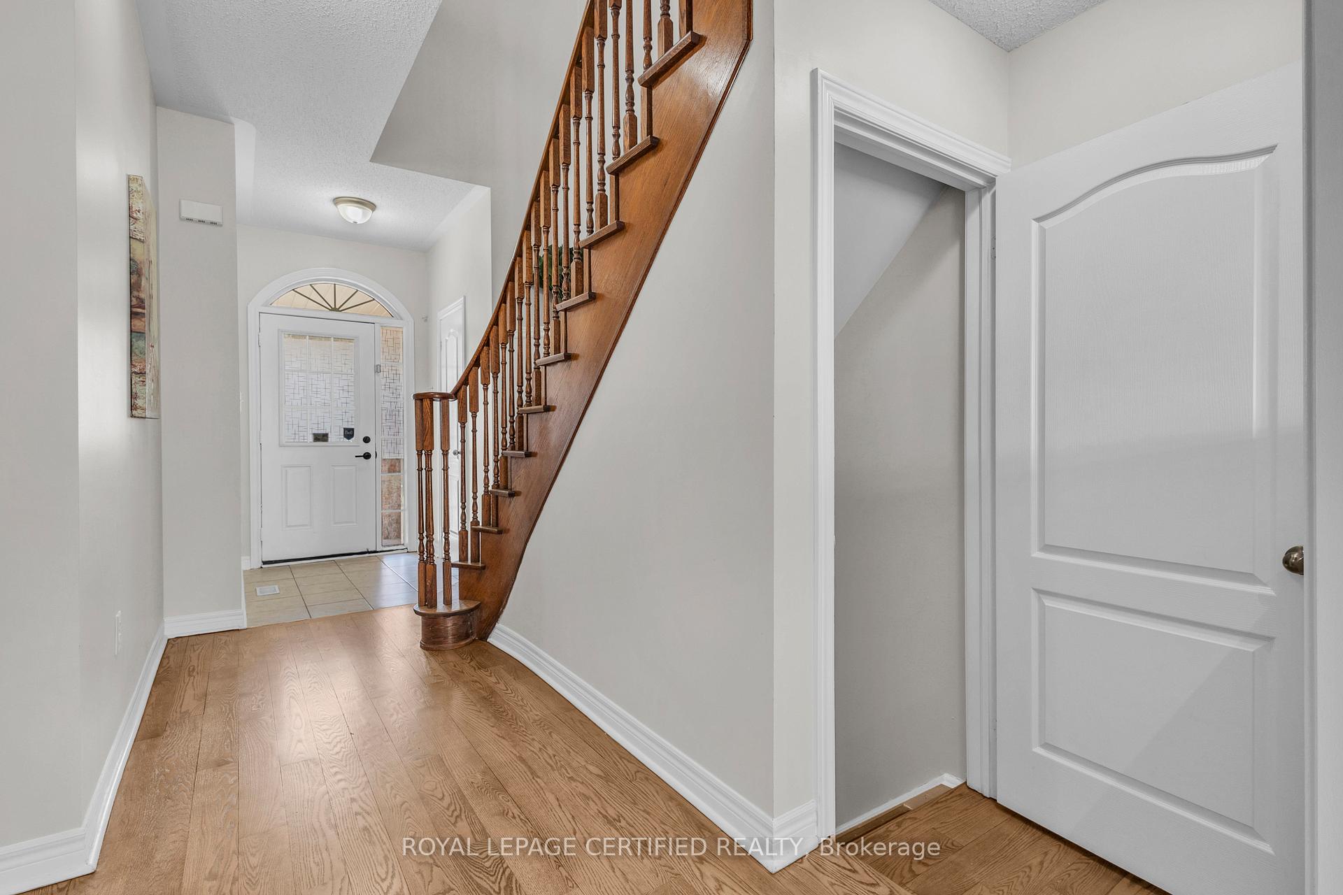 Photo 7 of 66 Goodsway Trail, Brampton, Northwest Brampton — HOMEH