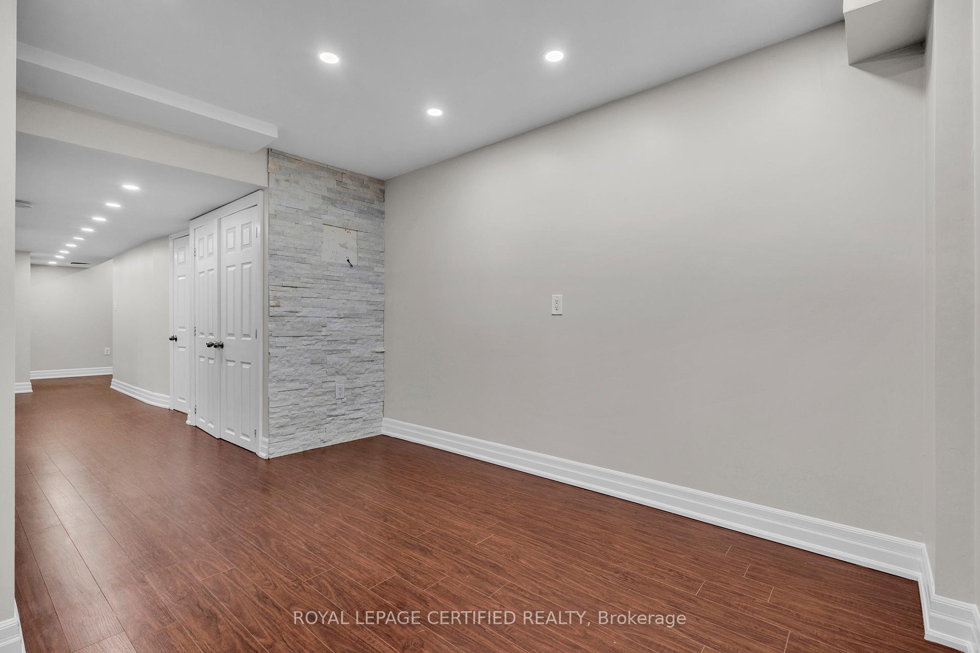 Photo 32 of 66 Goodsway Trail, Brampton, Northwest Brampton — HOMEH