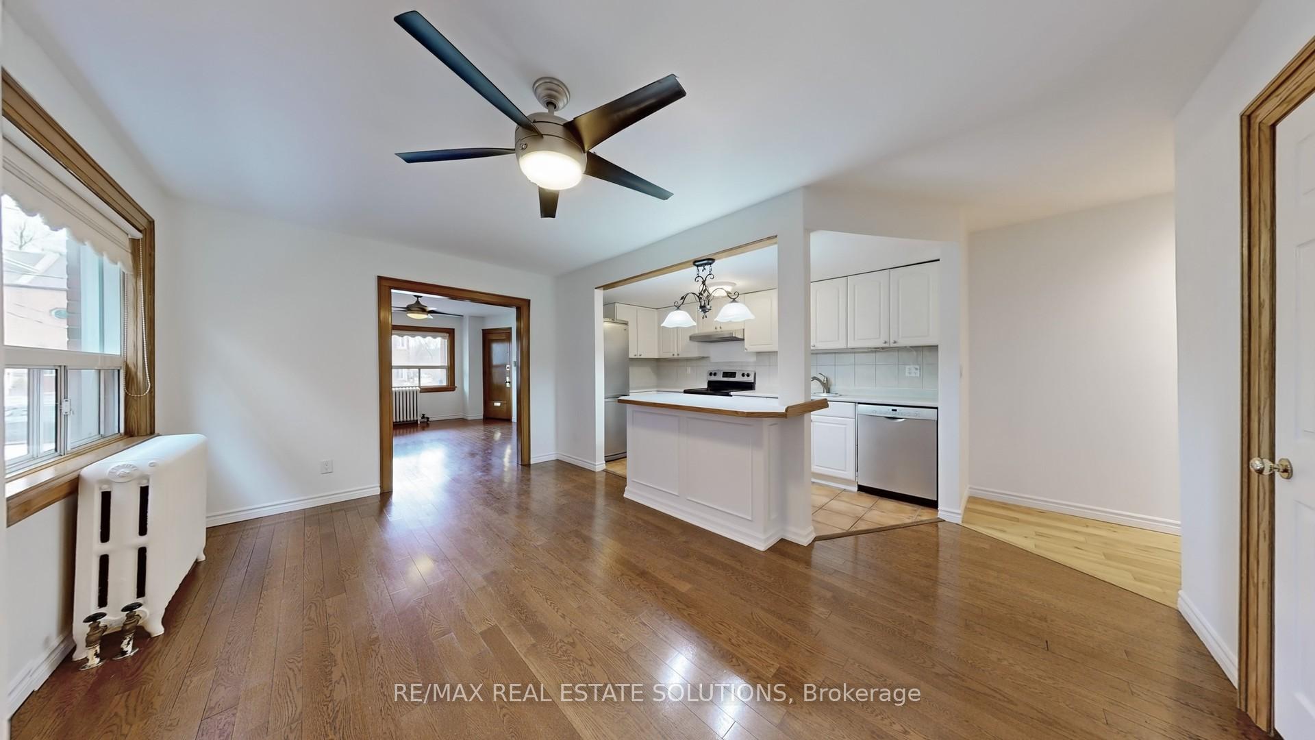 Photo 2 of Unit Main, 62 Glen Manor Drive, Toronto, The Beaches — HOMEH