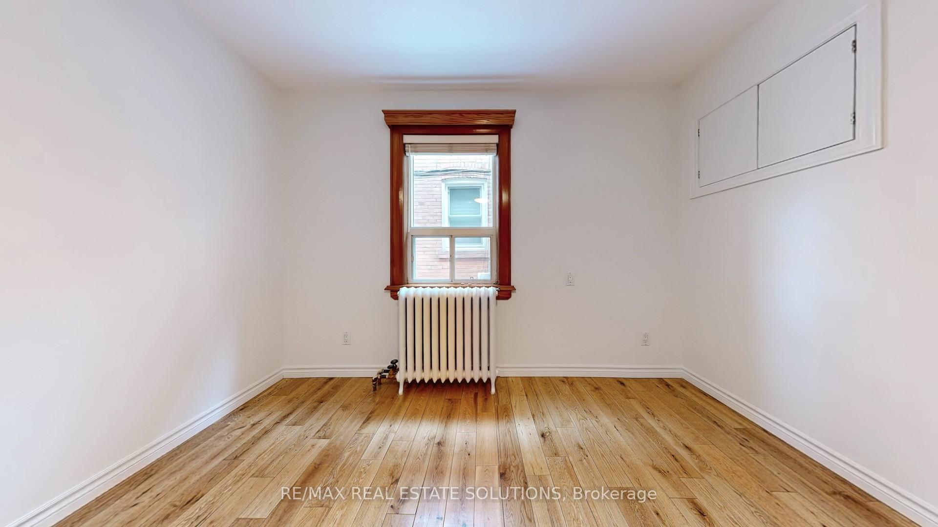Photo 10 of Unit Main, 62 Glen Manor Drive, Toronto, The Beaches — HOMEH