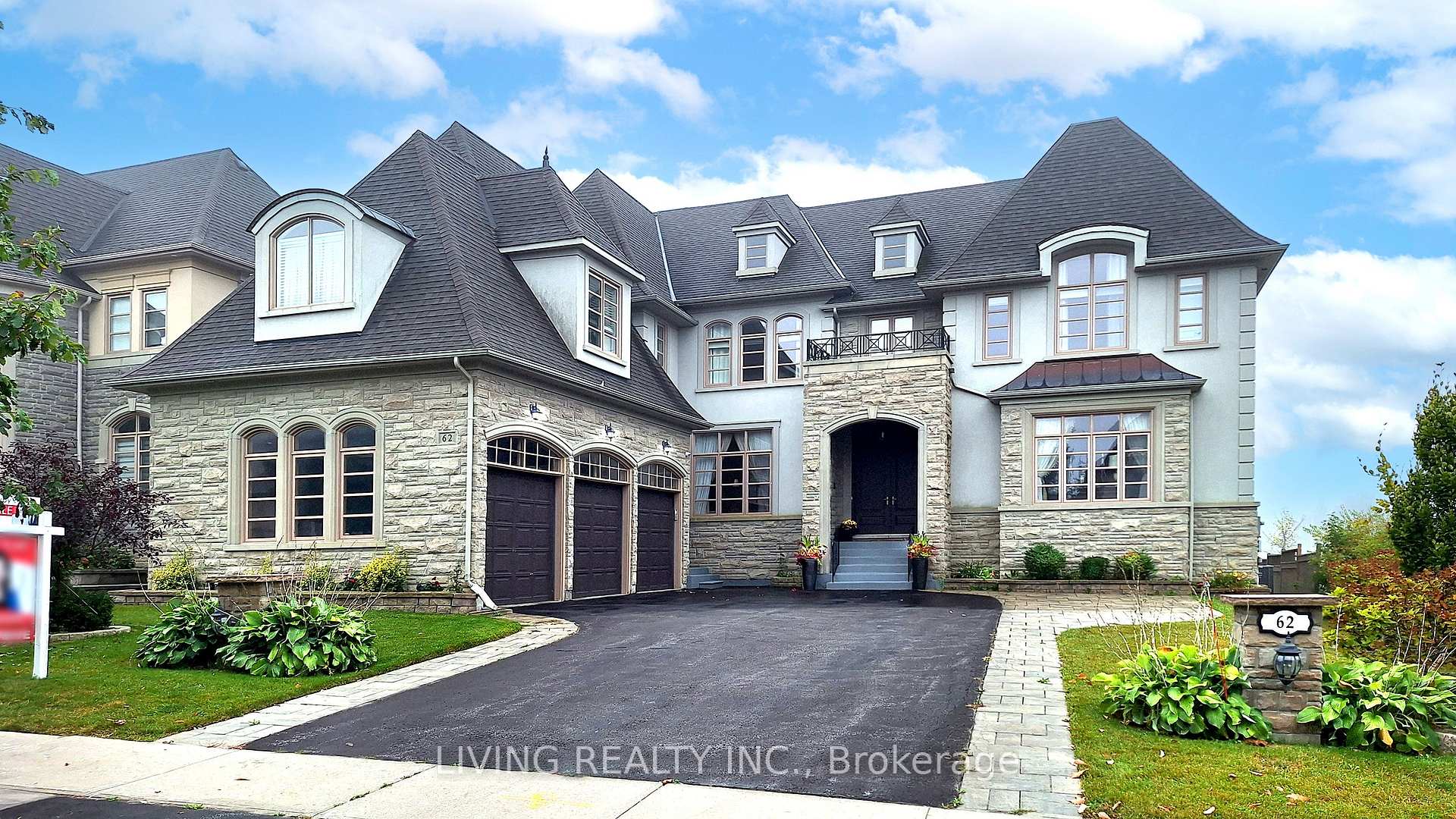 Front of 62 Carisbrooke Circle