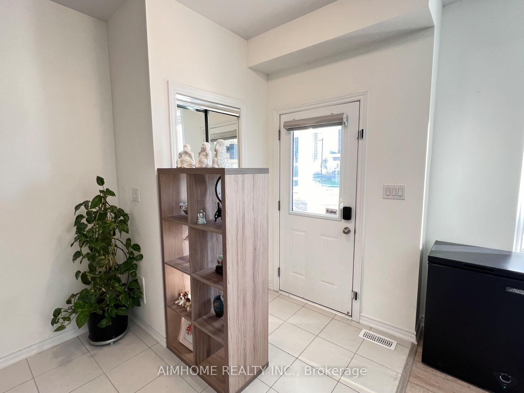 Photo 6 of 86 Massachusetts Lane S, Markham, Wismer — HOMEH
