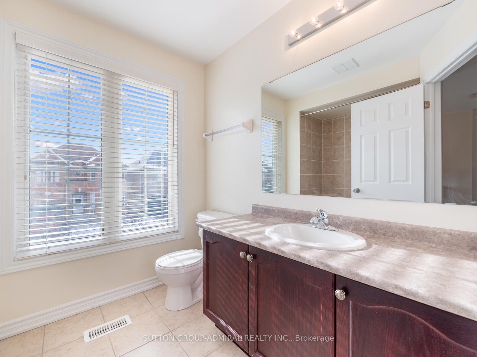 Photo 15 of 124 Evershot Crescent, Markham, Wismer — HOMEH