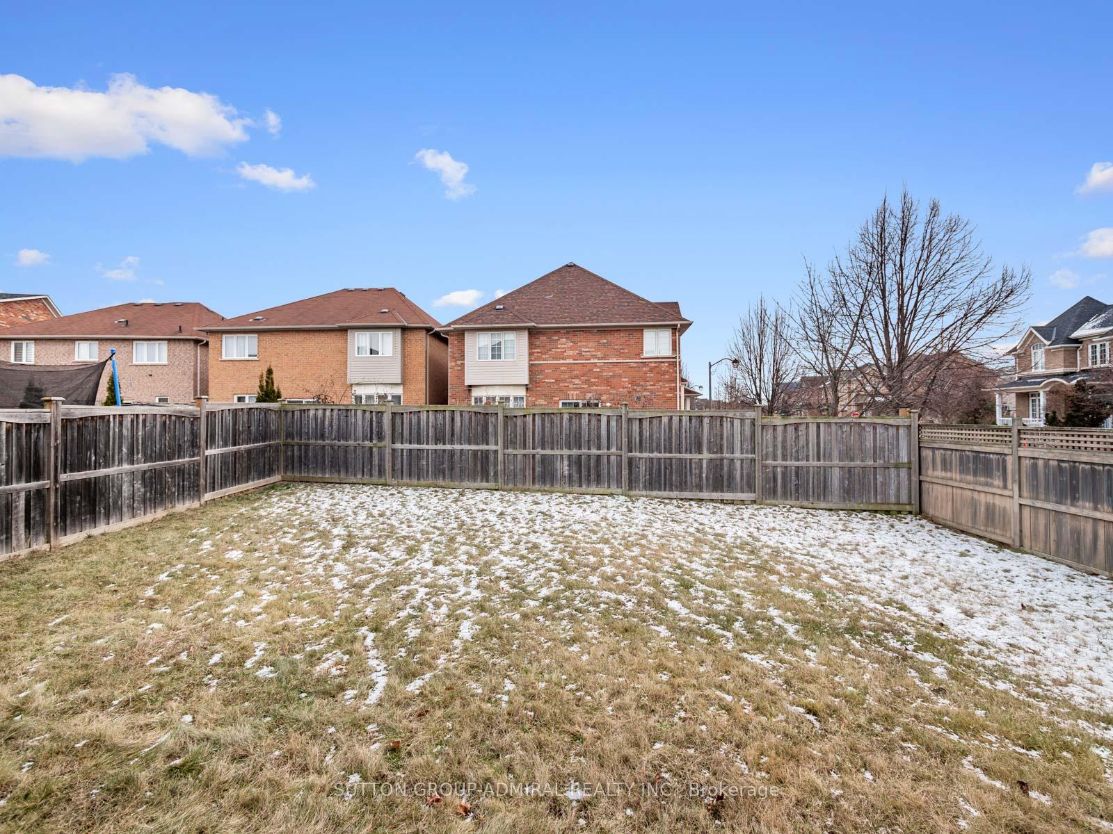 Photo 23 of 124 Evershot Crescent, Markham, Wismer — HOMEH
