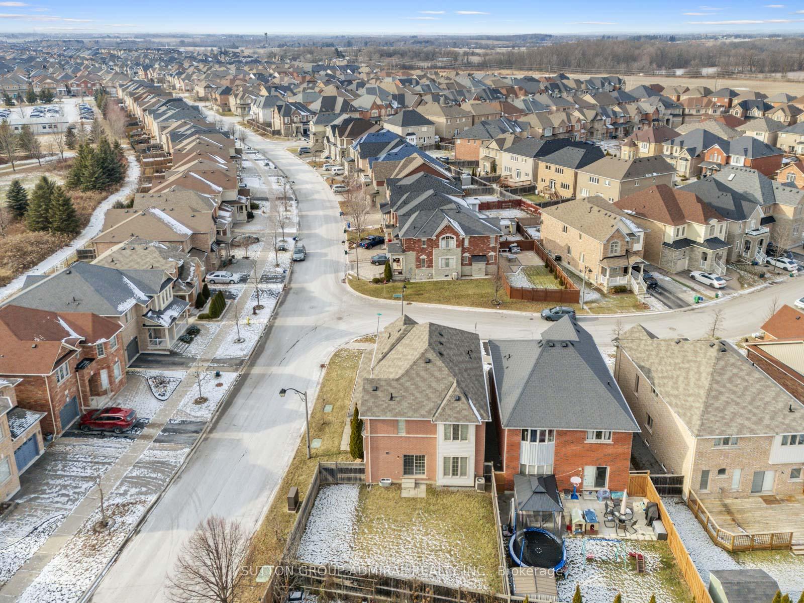 Photo 30 of 124 Evershot Crescent, Markham, Wismer — HOMEH