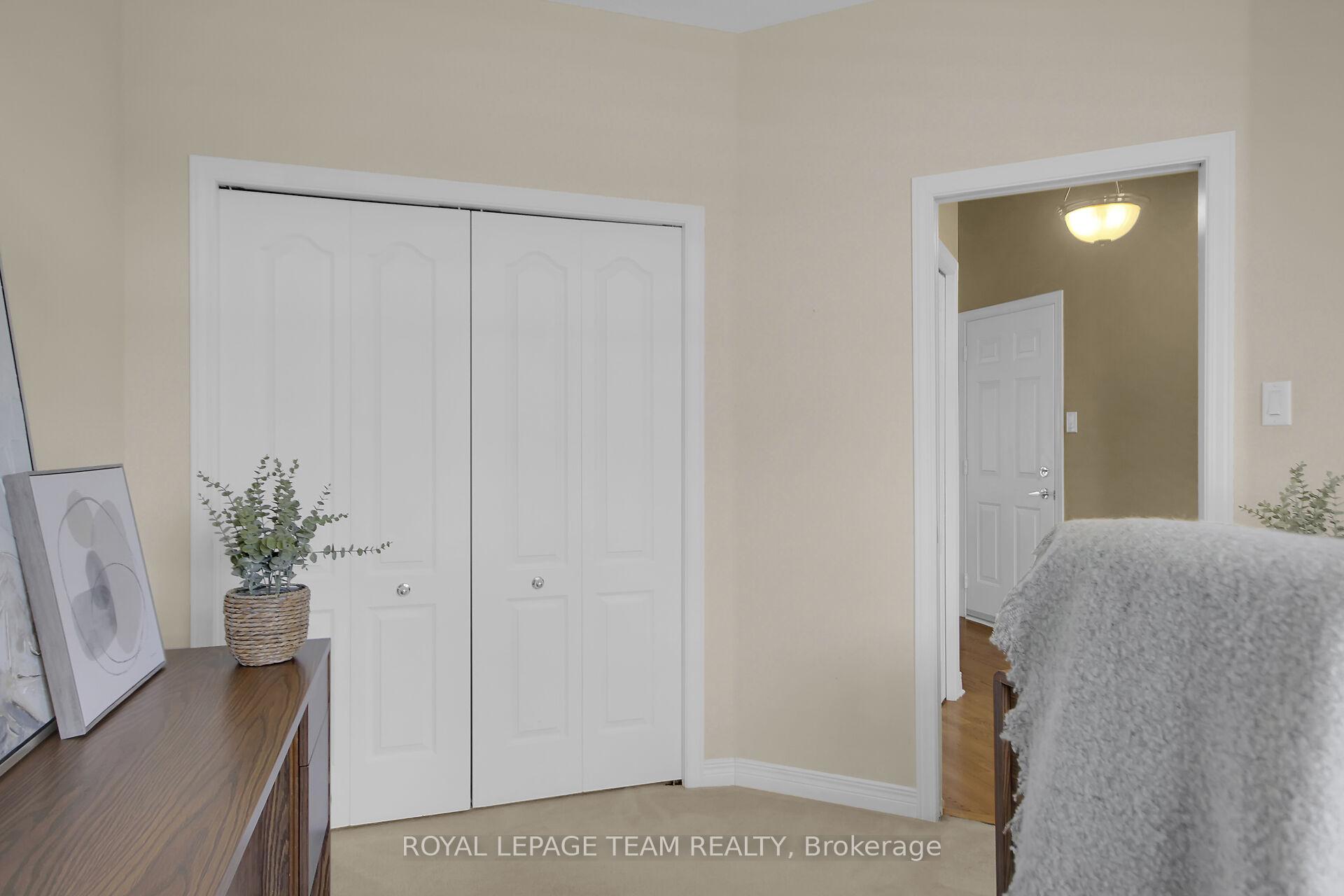 Photo 2 of 28 Sable Run Drive, Ottawa, Stittsville (Central) — HOMEH
