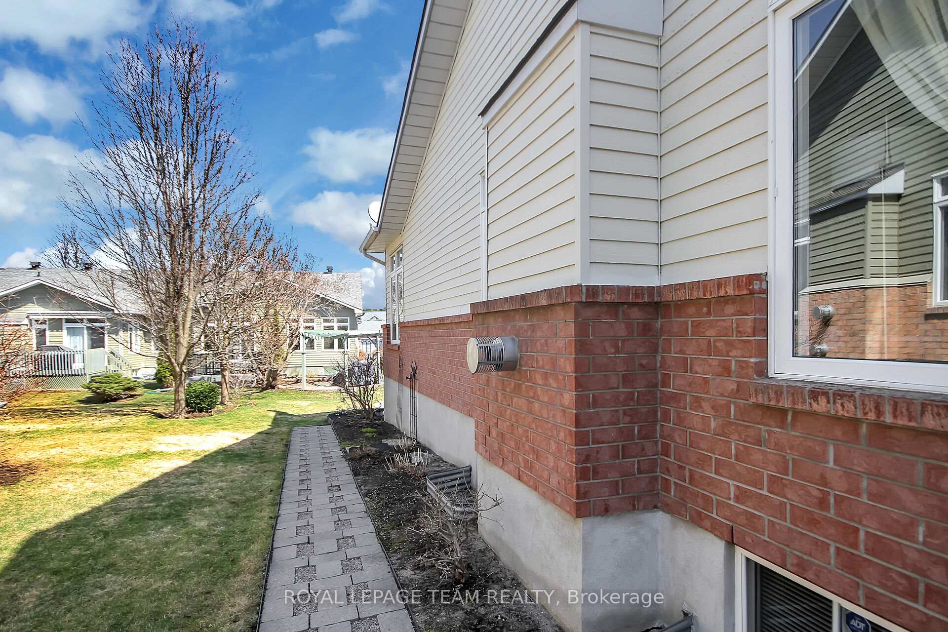 Photo 37 of 28 Sable Run Drive, Ottawa, Stittsville (Central) — HOMEH