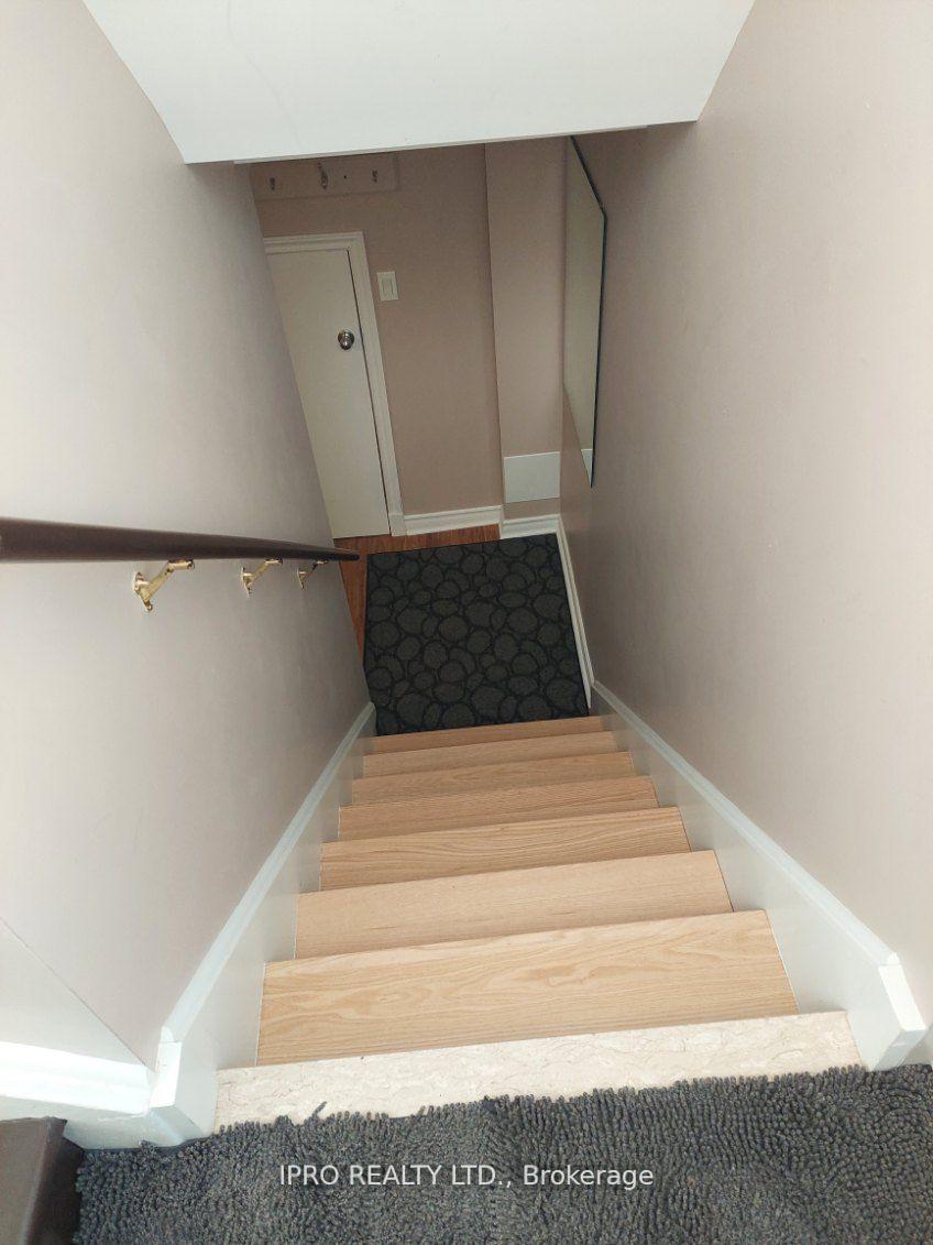 Photo 2 of Unit Bsmt, 16 Billingsgate Crescent, Ajax, South East — HOMEH