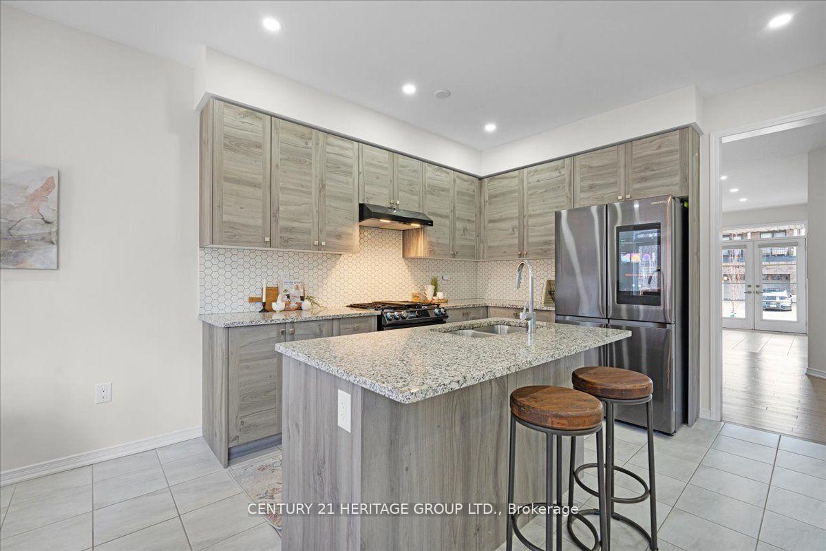 Photo 10 of 157 Cactus Crescent, Hamilton, Stoney Creek — HOMEH
