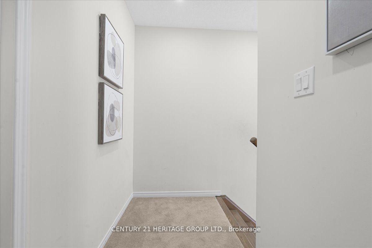 Photo 11 of 157 Cactus Crescent, Hamilton, Stoney Creek — HOMEH