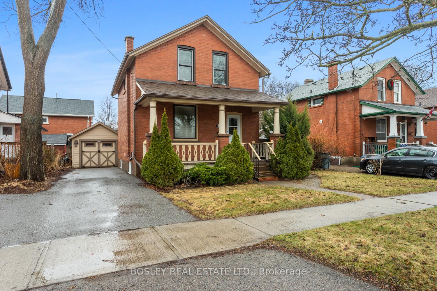 Photo 3 of 125 University Avenue W, Cobourg — HOMEH