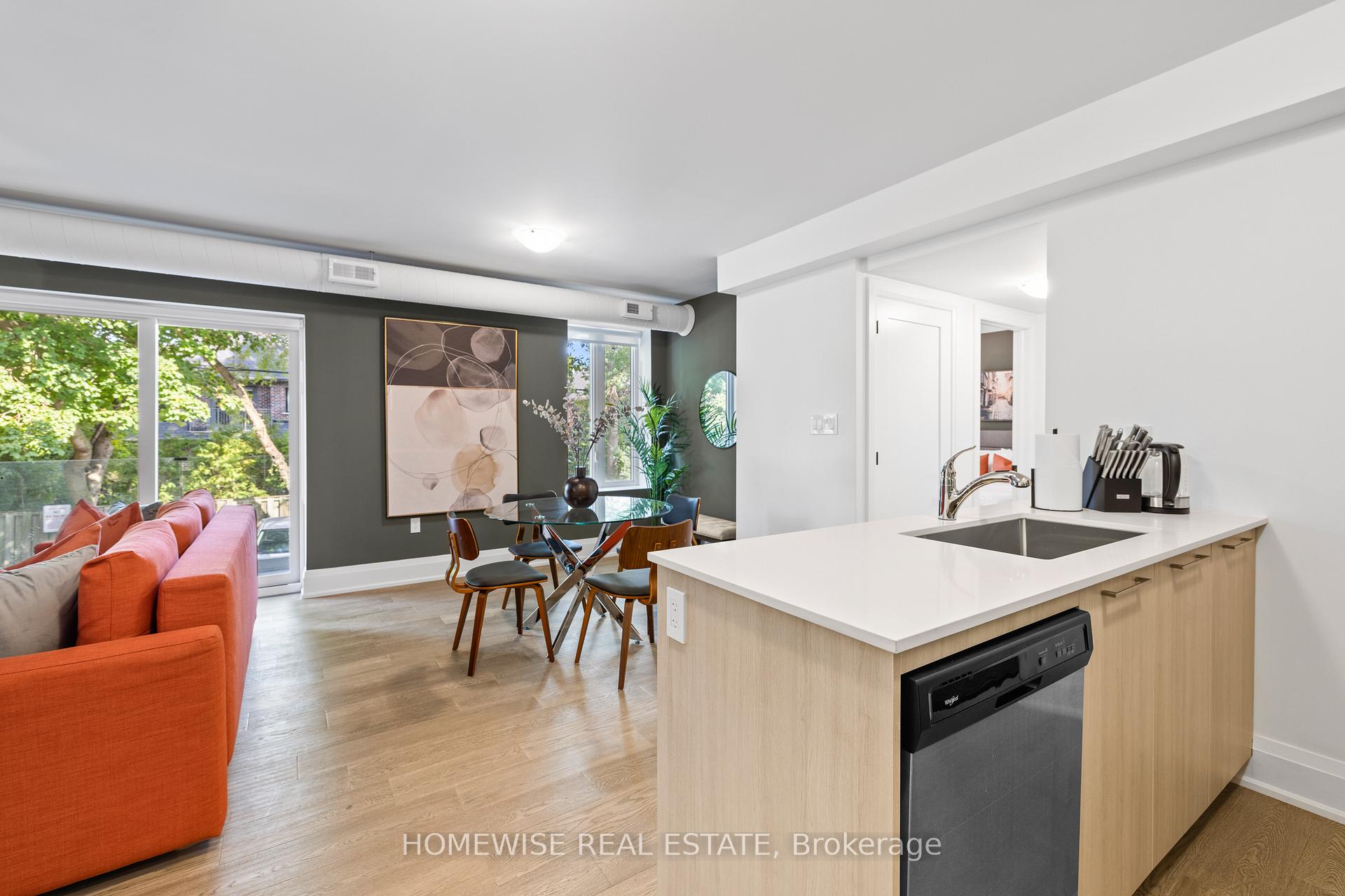 Photo 2 of Unit 2B, 1673 Bathurst Street, Toronto, Forest Hill South — HOMEH