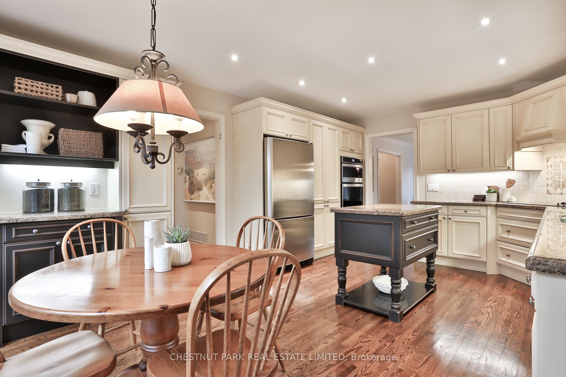 Photo 31 of 24 McGlashan Court, Toronto, Bedford Park-Nortown — HOMEH
