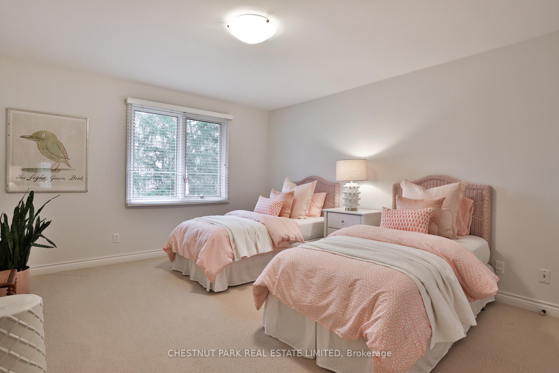 Photo 8 of 24 McGlashan Court, Toronto, Bedford Park-Nortown — HOMEH