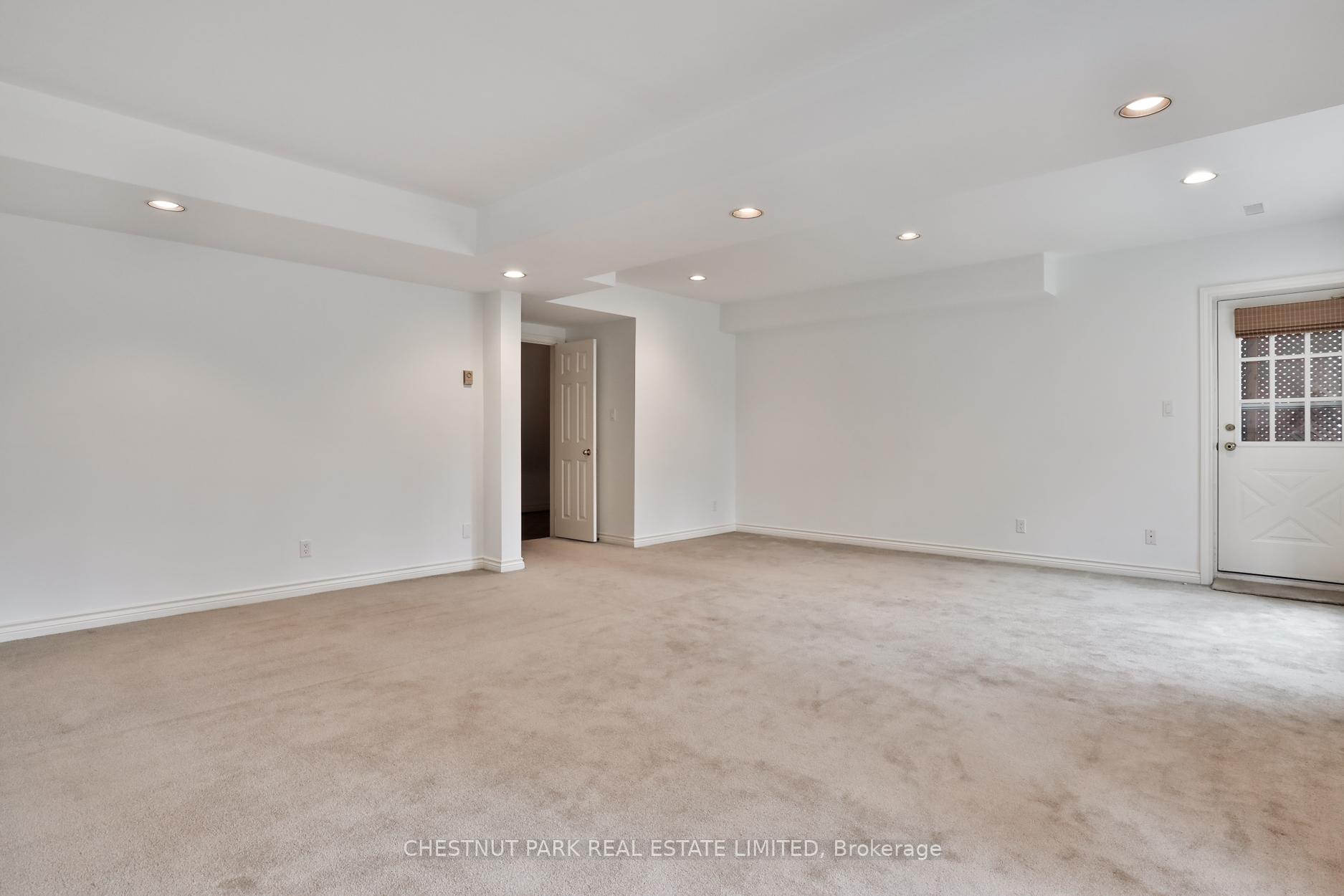 Photo 28 of 24 McGlashan Court, Toronto, Bedford Park-Nortown — HOMEH