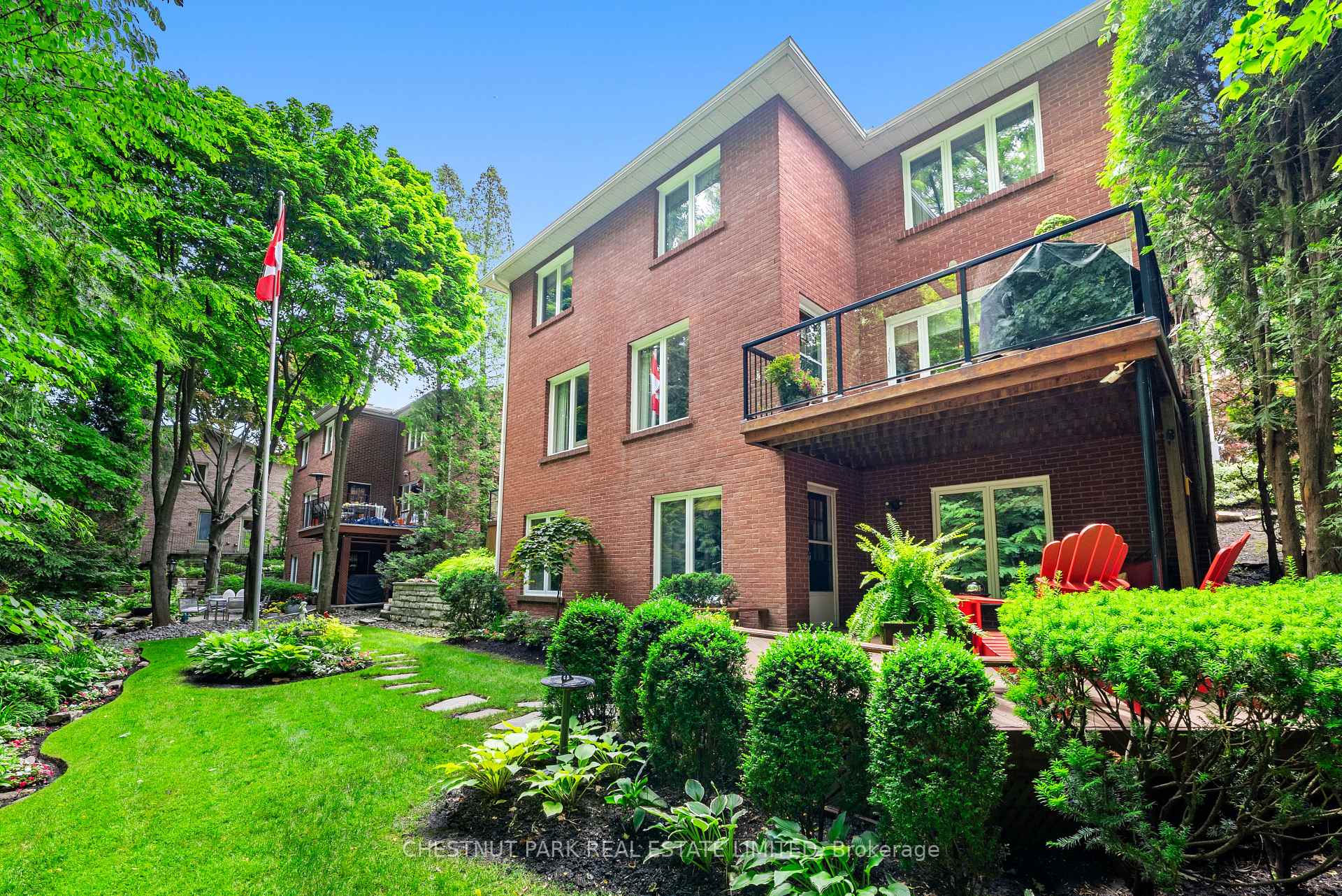 Photo 42 of 24 McGlashan Court, Toronto, Bedford Park-Nortown — HOMEH