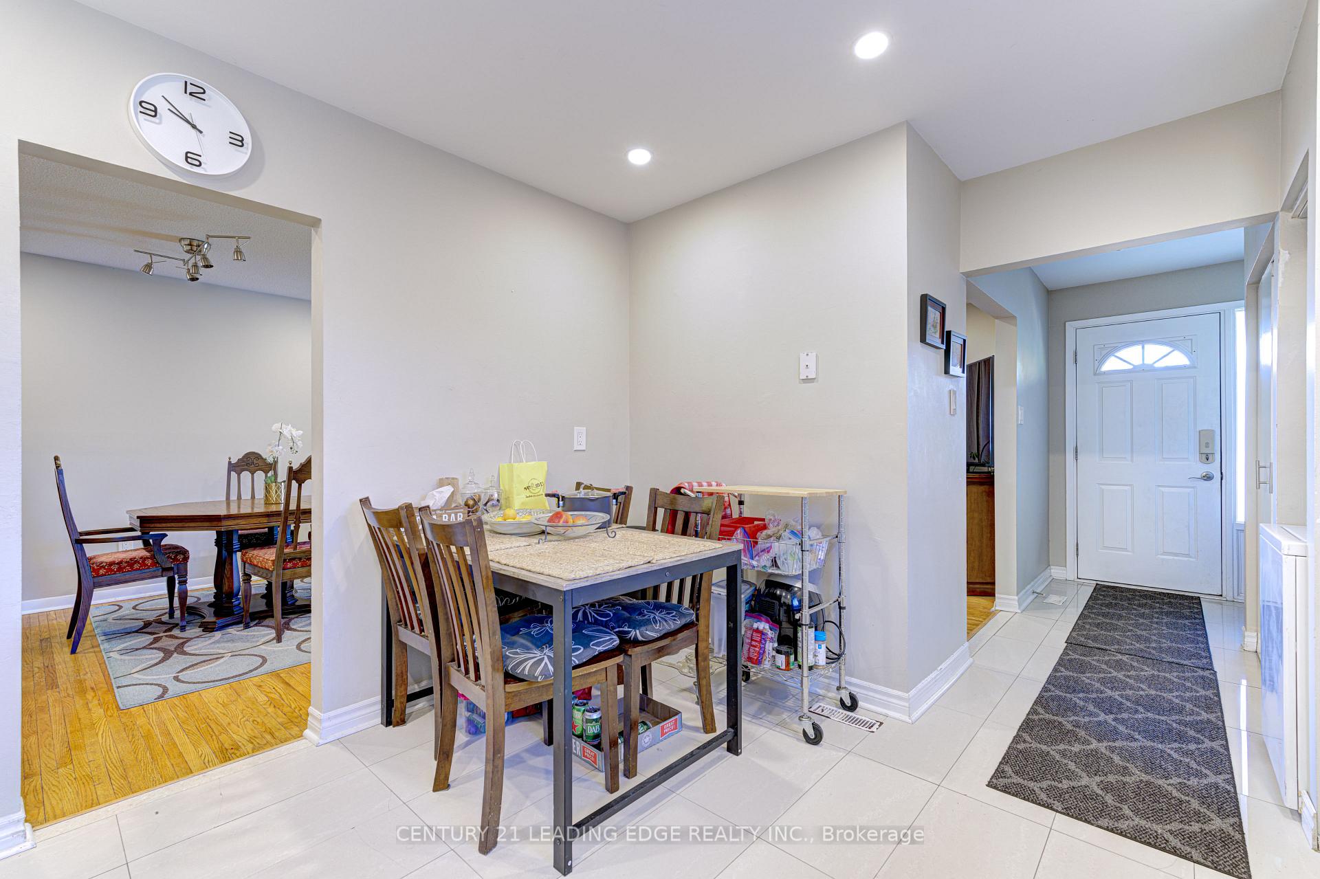 Photo 5 of 645 Balmoral Drive, Brampton, Southgate — HOMEH