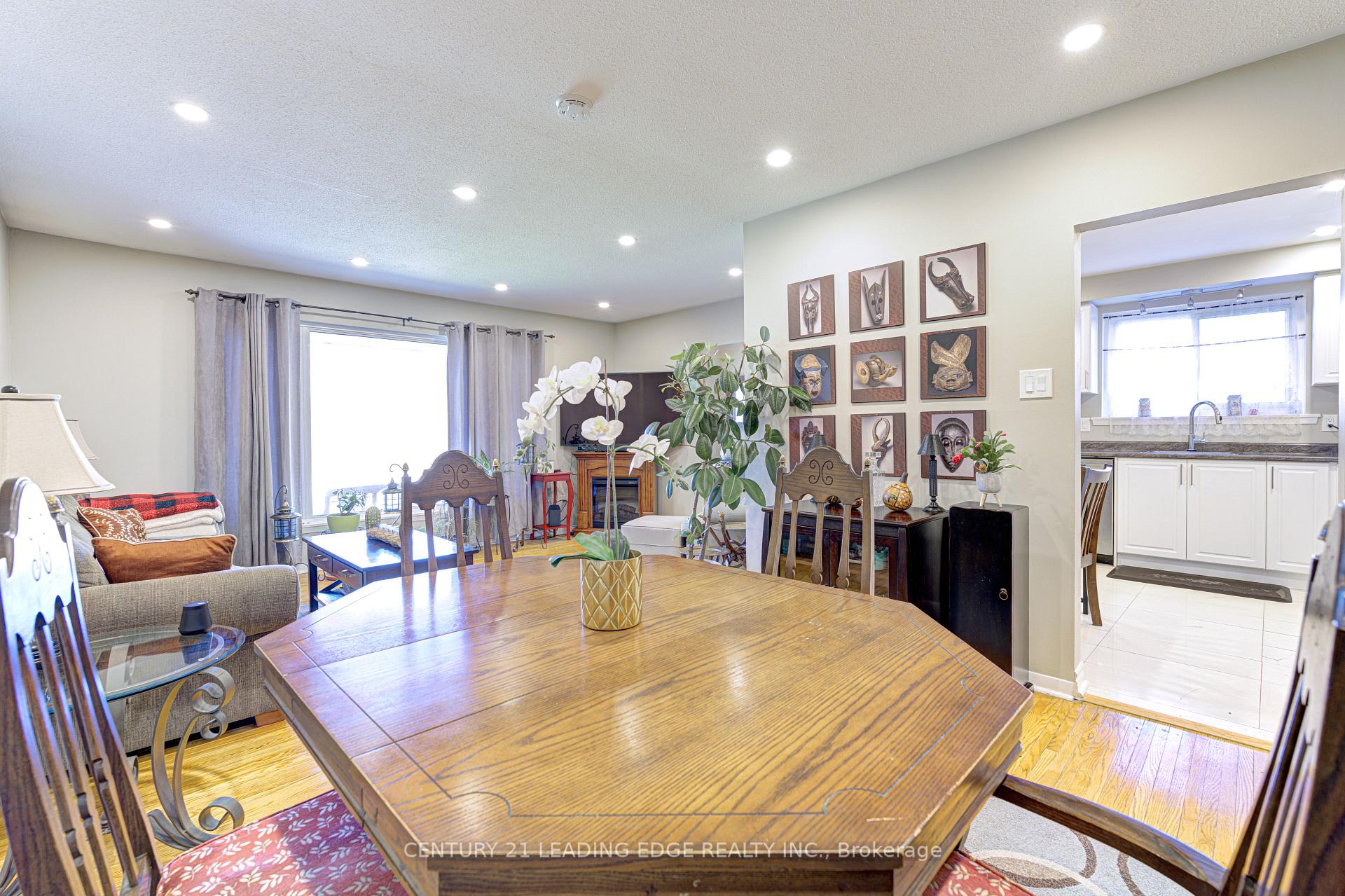 Photo 26 of 645 Balmoral Drive, Brampton, Southgate — HOMEH