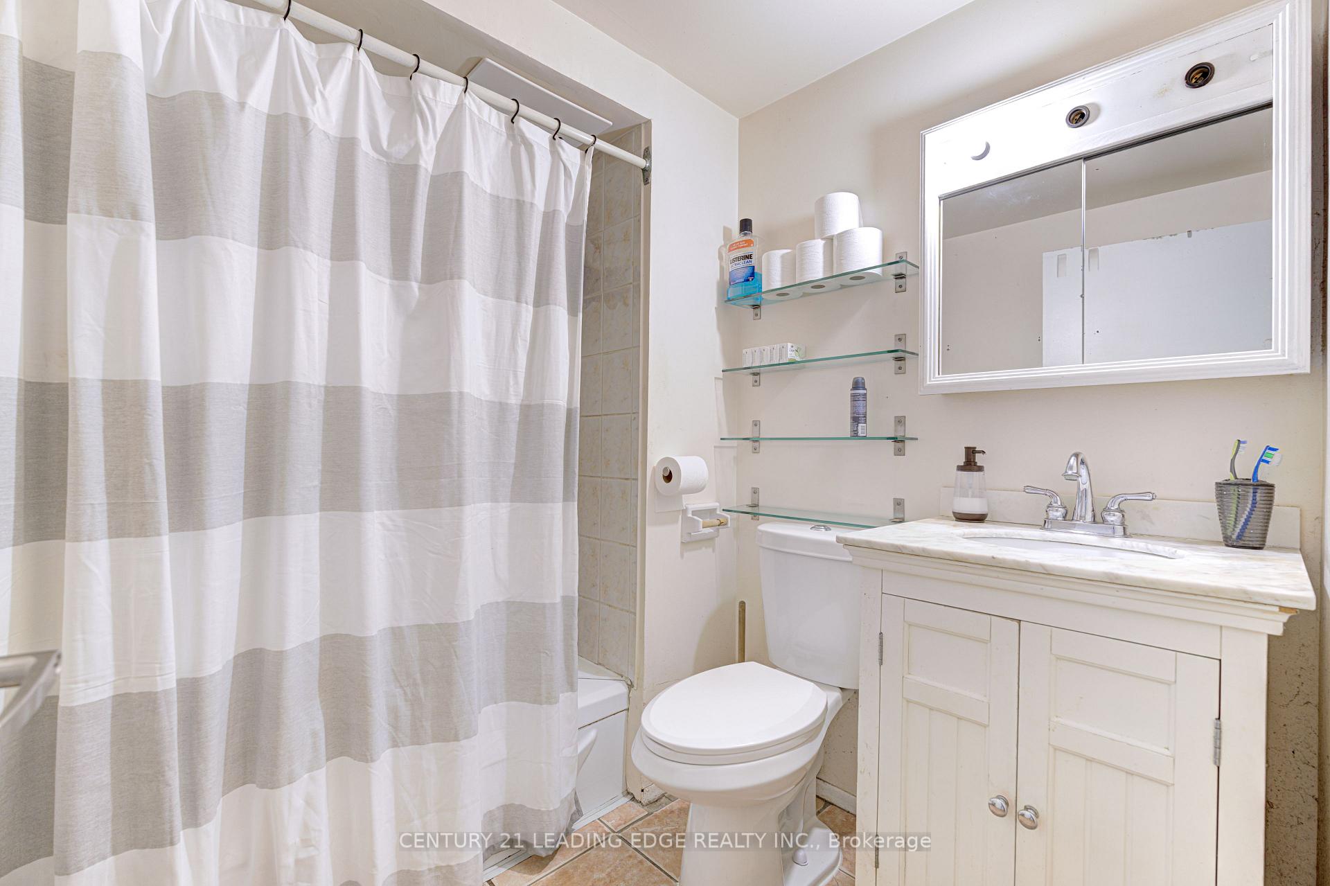 Photo 23 of 645 Balmoral Drive, Brampton, Southgate — HOMEH