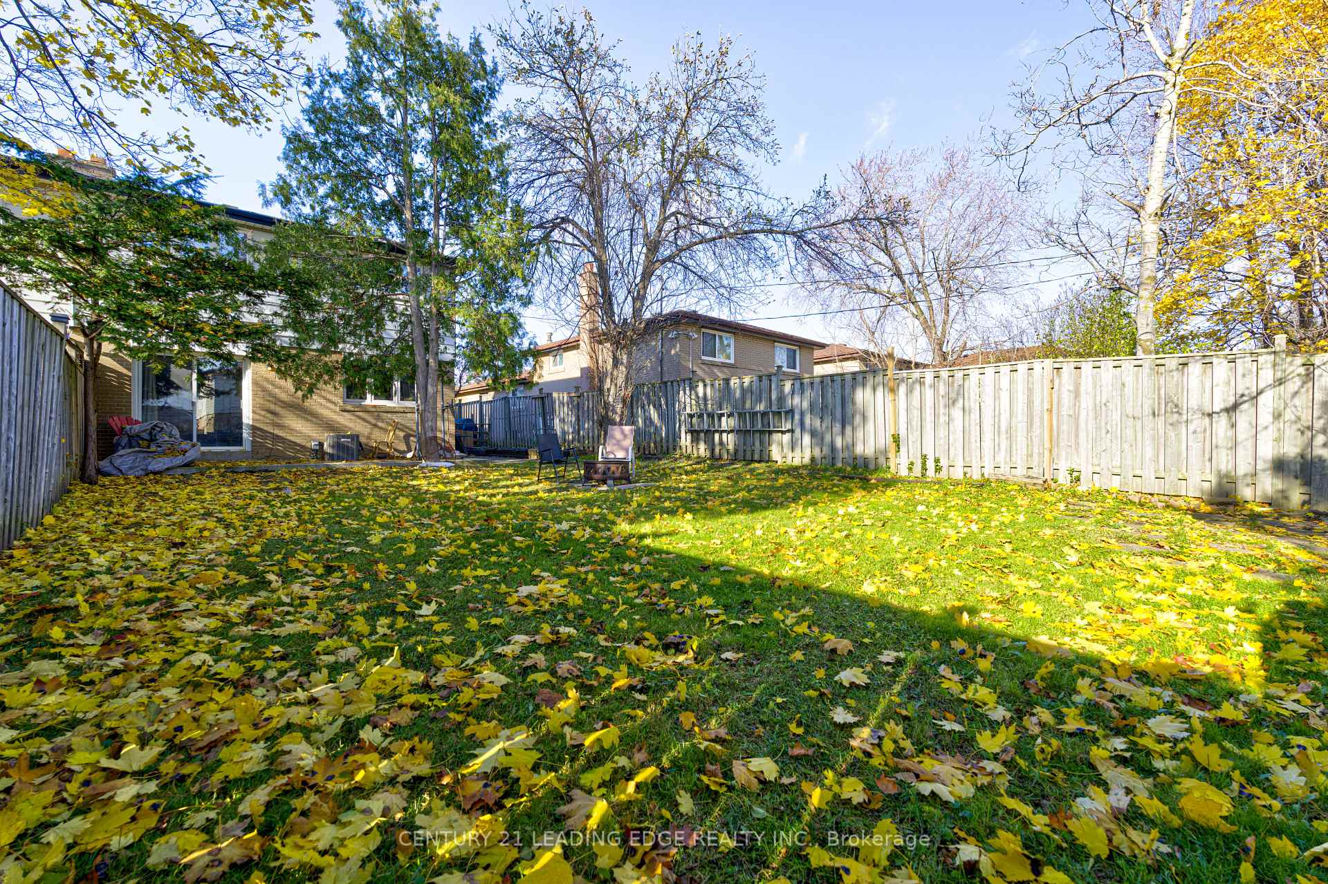 Photo 32 of 645 Balmoral Drive, Brampton, Southgate — HOMEH