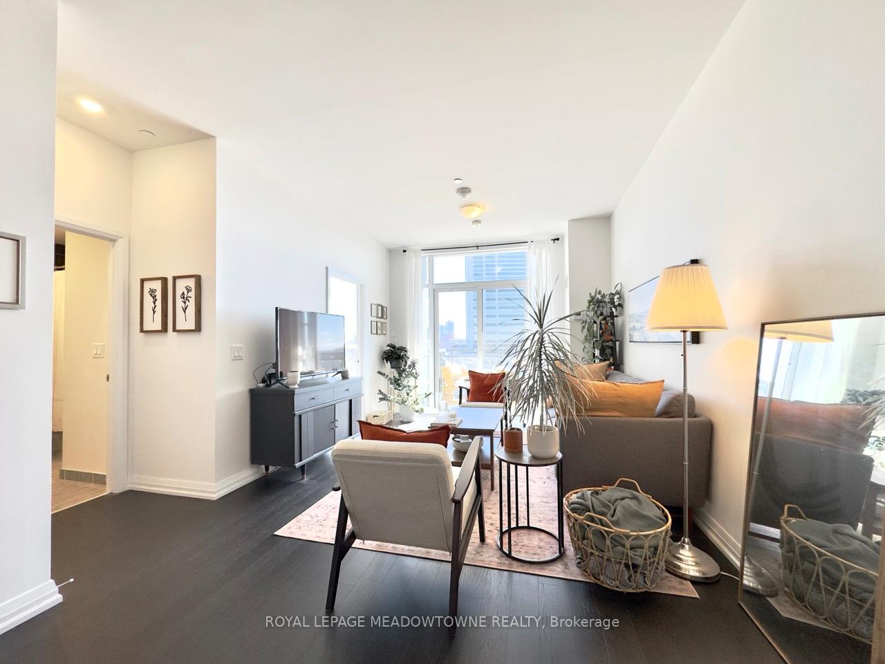 Photo 5 of Unit 907, 155 Caroline Street S, Waterloo, Uptown Waterloo — HOMEH