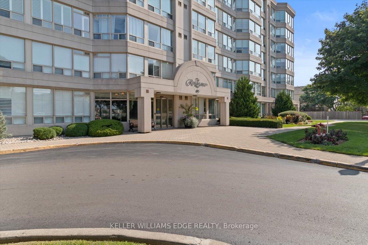 Front of Unit 703, 495 8 Highway