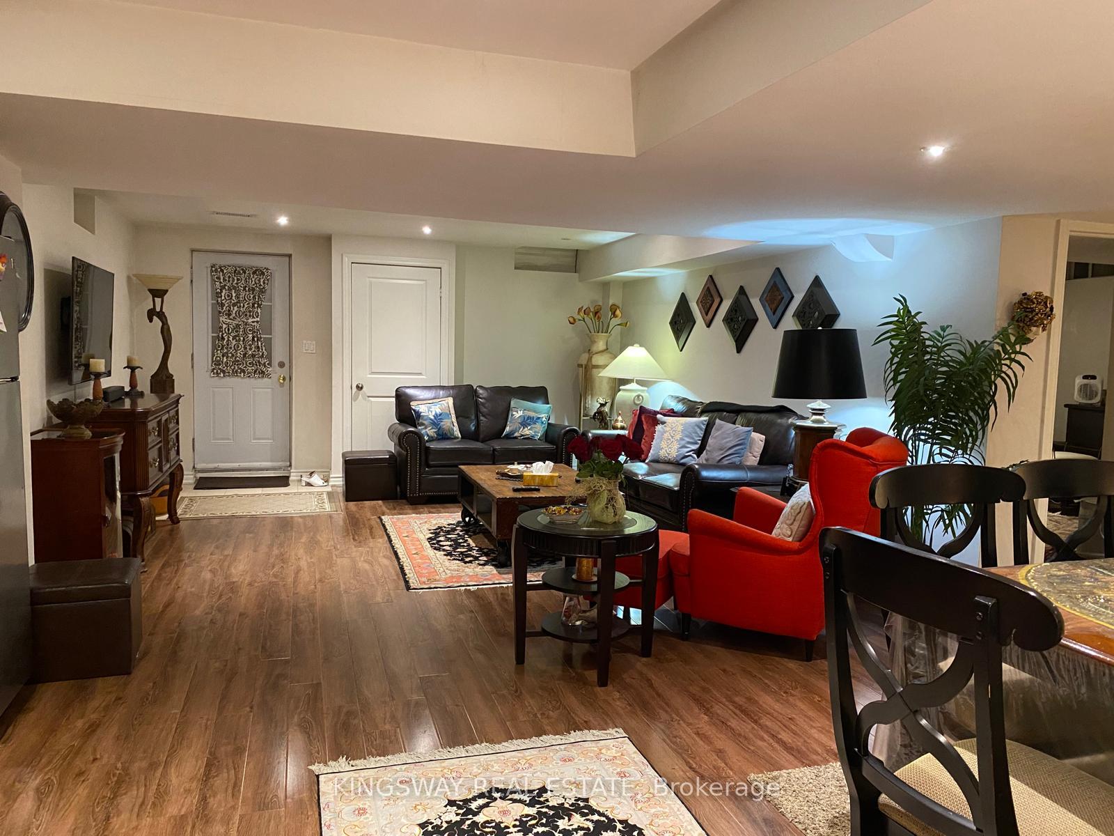 Photo 1 of 130 Bentwwod Crescent, Vaughan, Vellore Village — HOMEH