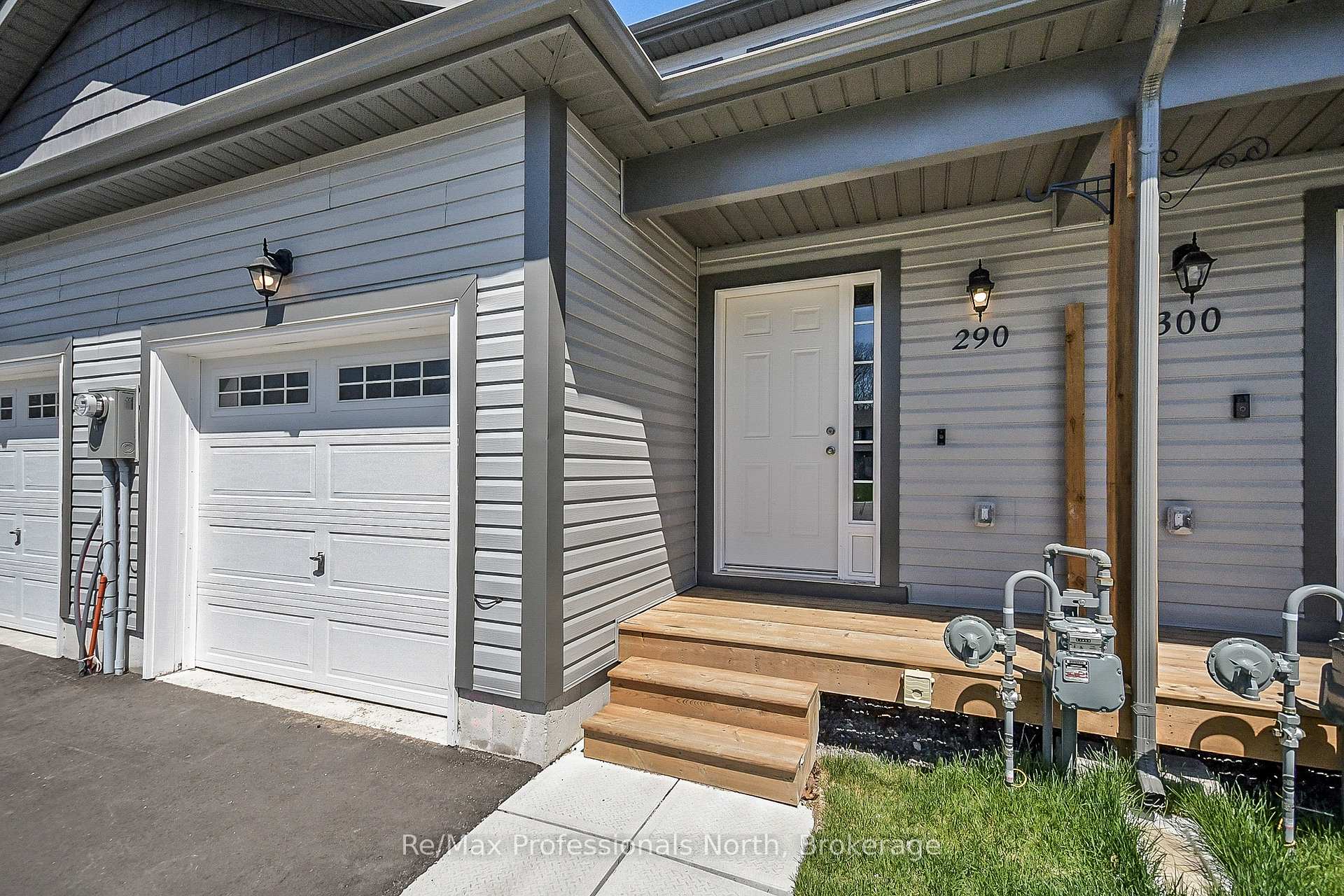 Photo 1 of 290 Daffodil Court, Gravenhurst, Muskoka (S) — HOMEH
