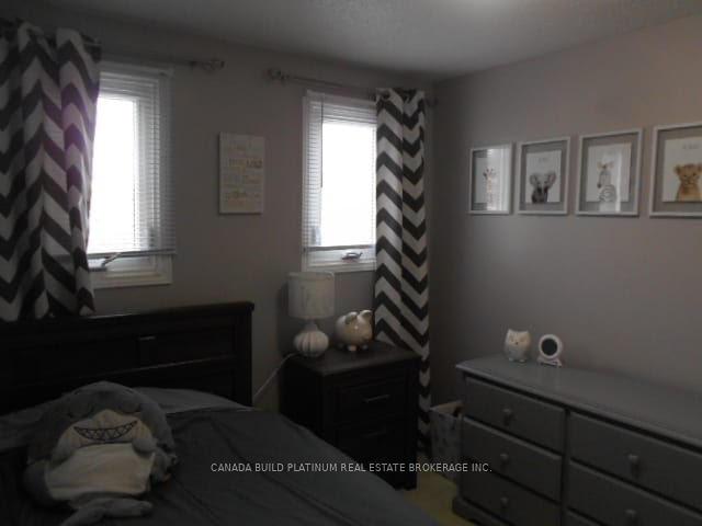 Photo 4 of 68 Cassander Crescent, Brampton, Heart Lake East — HOMEH