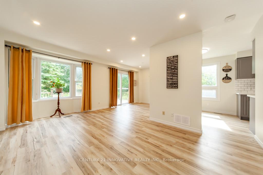 Photo 5 of 1 Prout Drive, Clarington, Bowmanville — HOMEH