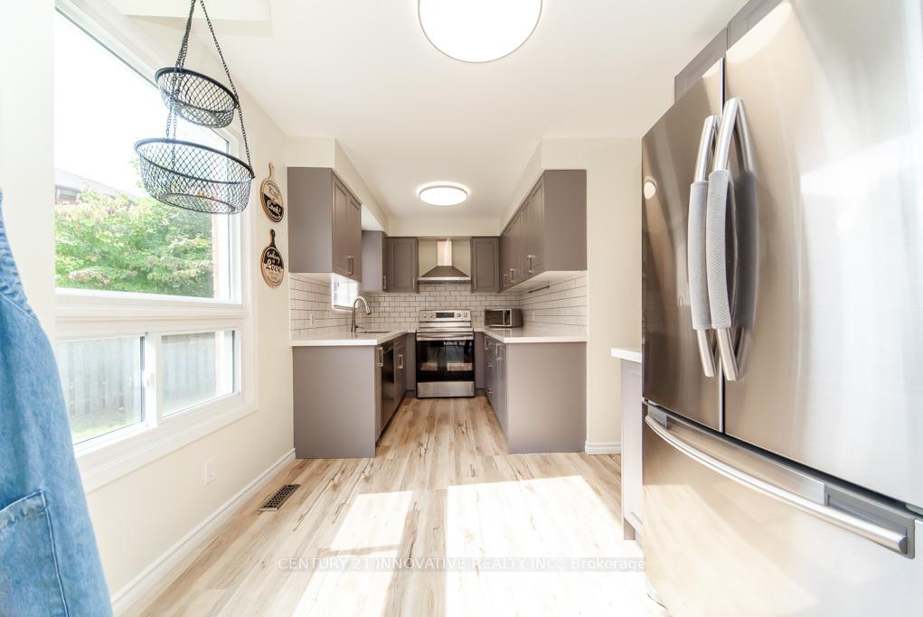 Photo 6 of 1 Prout Drive, Clarington, Bowmanville — HOMEH