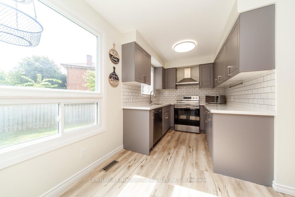 Photo 8 of 1 Prout Drive, Clarington, Bowmanville — HOMEH