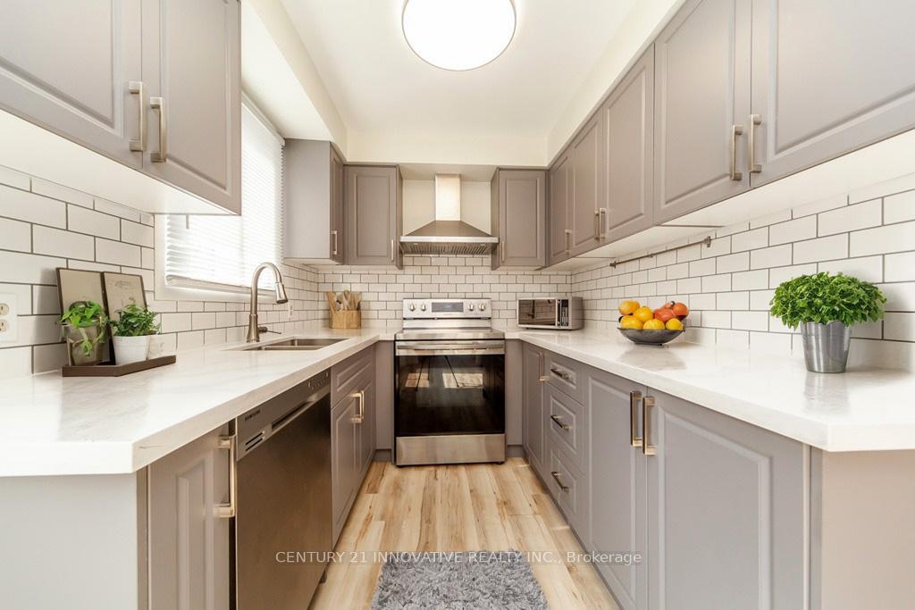 Photo 15 of 1 Prout Drive, Clarington, Bowmanville — HOMEH