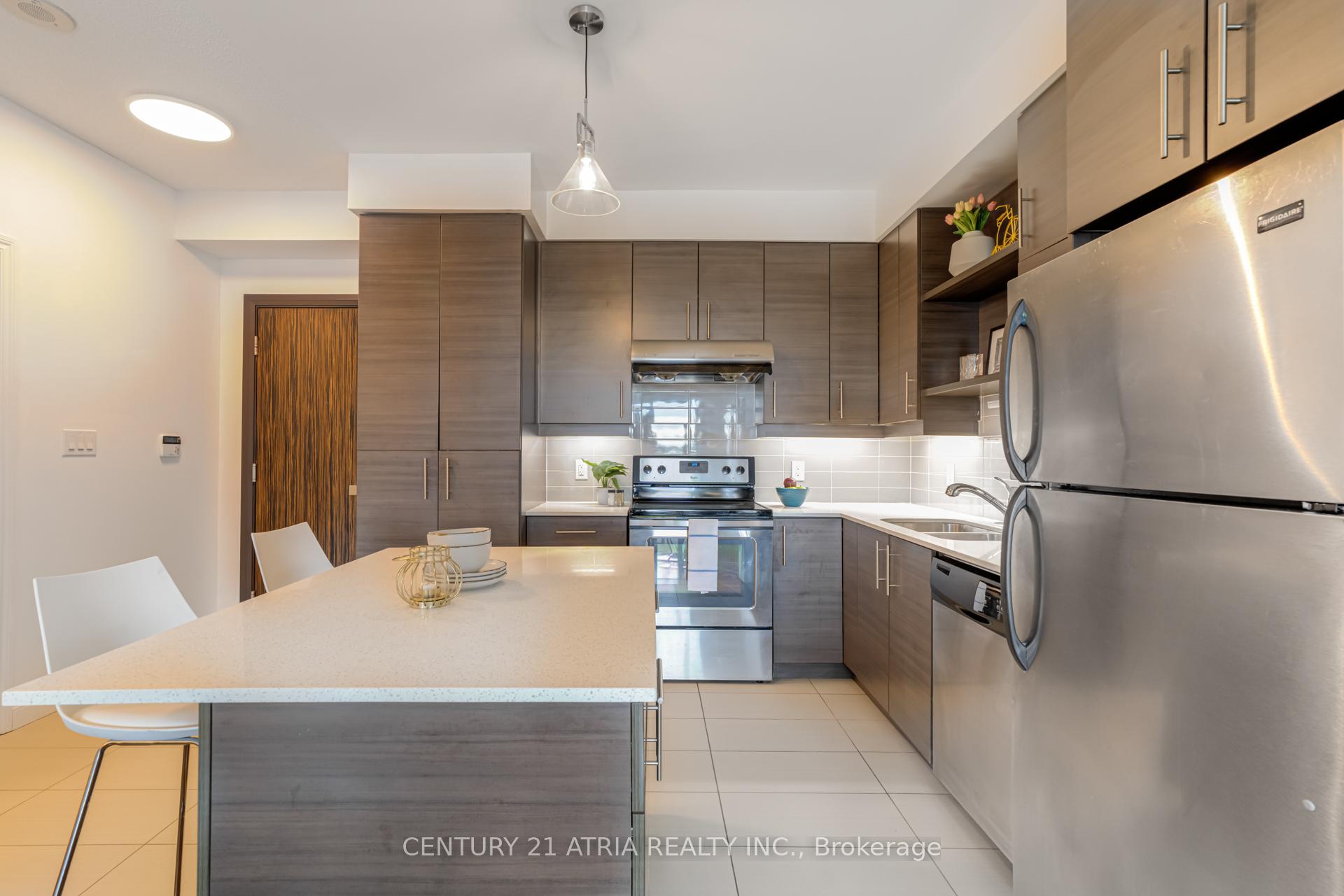 Photo 3 of Unit 609, 325 South Park Road, Markham, Commerce Valley — HOMEH
