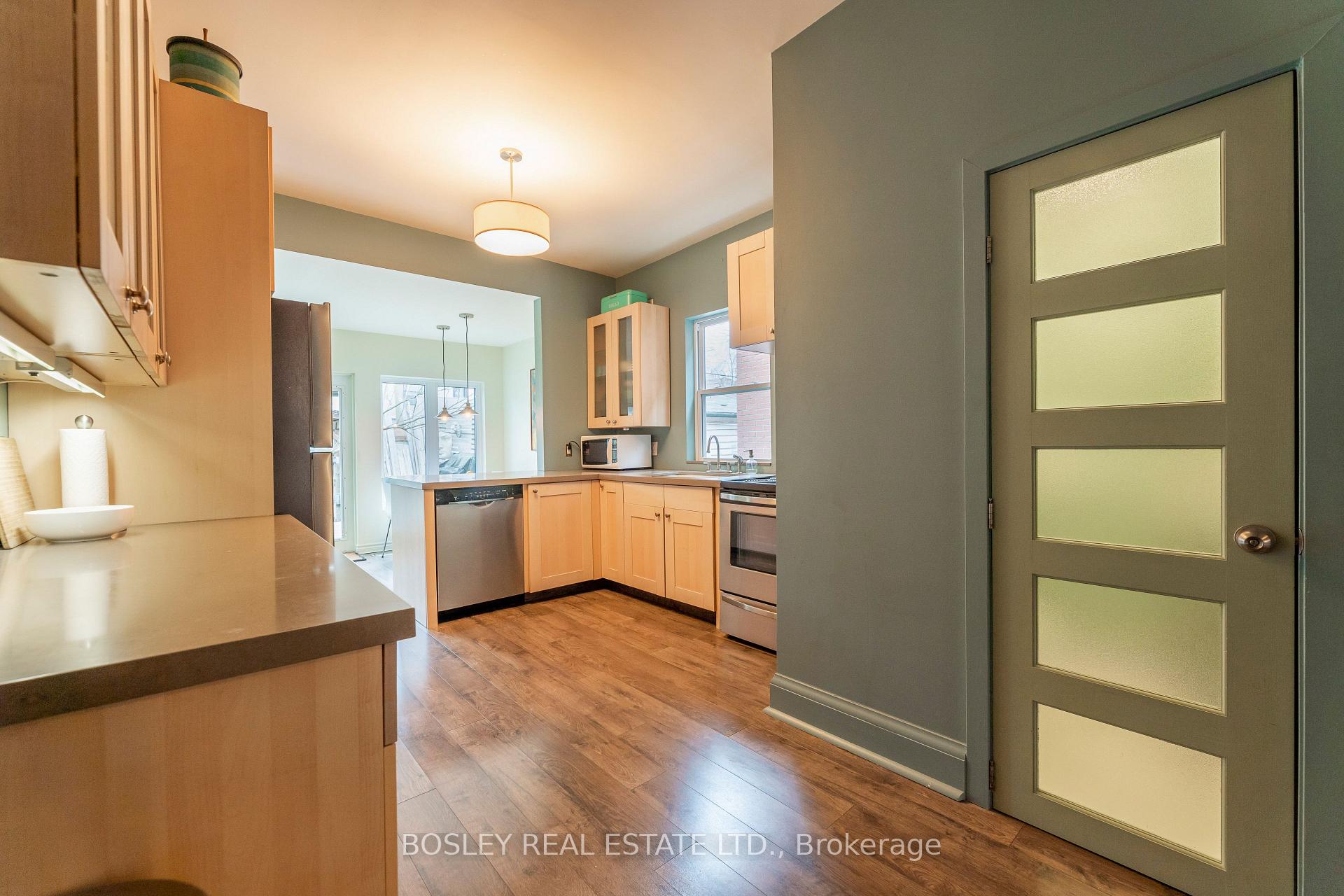 Photo 19 of 41 Winnifred Avenue, Toronto, South Riverdale — HOMEH