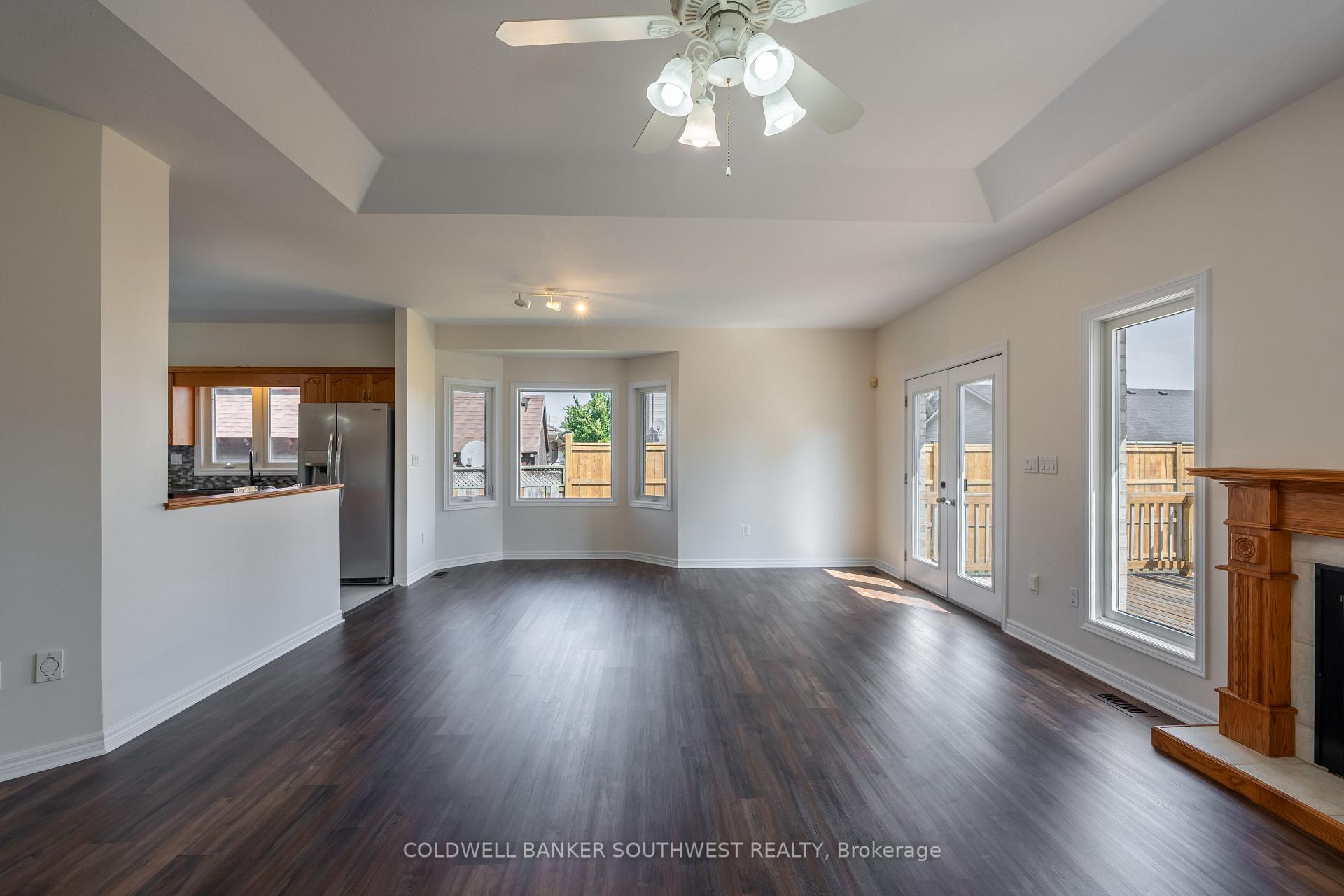 Photo 15 of 1062 Finch Drive E, Sarnia — HOMEH