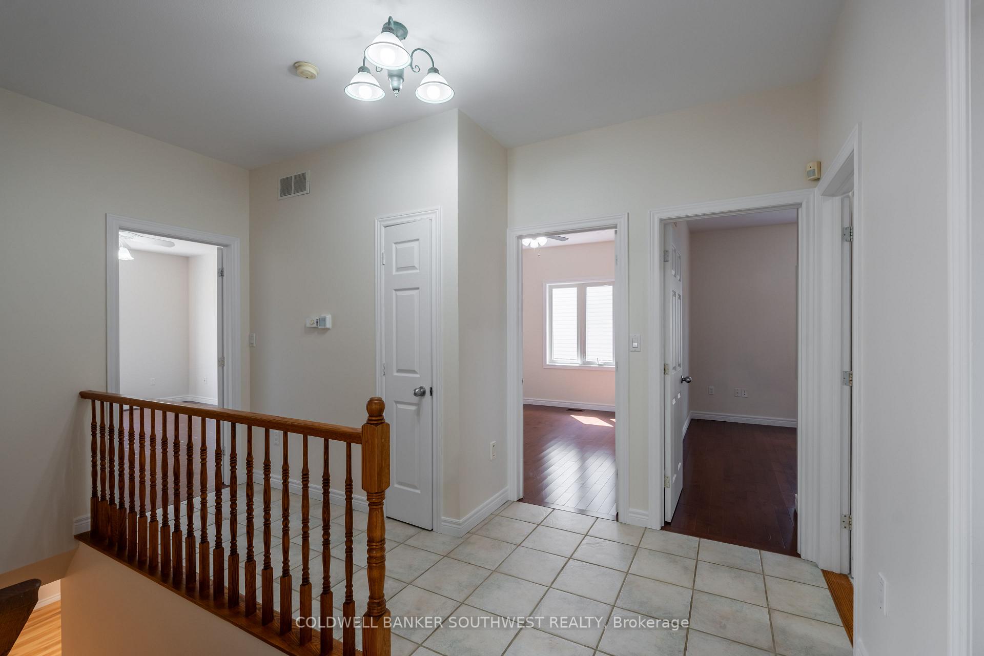 Photo 12 of 1062 Finch Drive E, Sarnia — HOMEH
