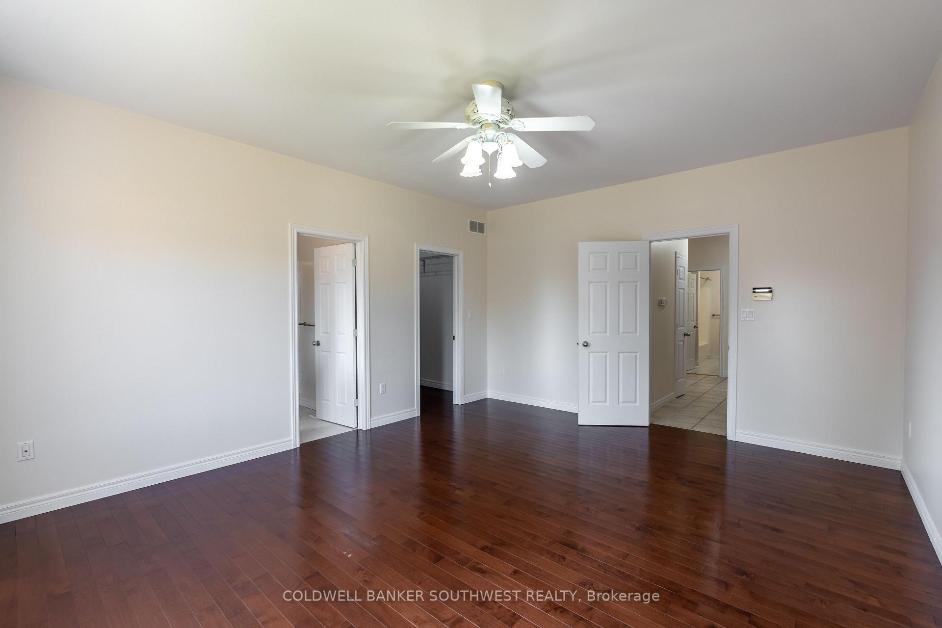 Photo 10 of 1062 Finch Drive E, Sarnia — HOMEH
