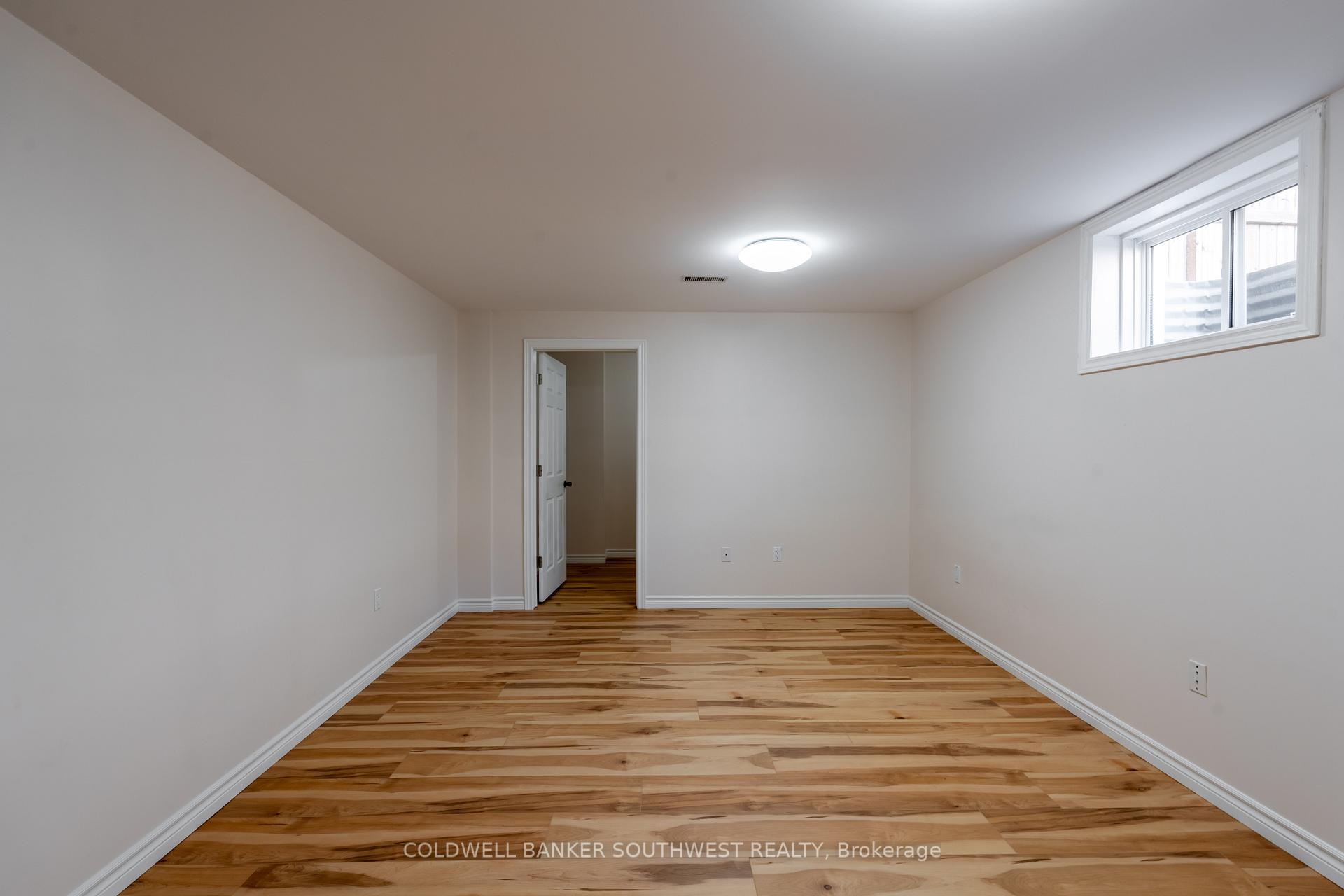 Photo 24 of 1062 Finch Drive E, Sarnia — HOMEH