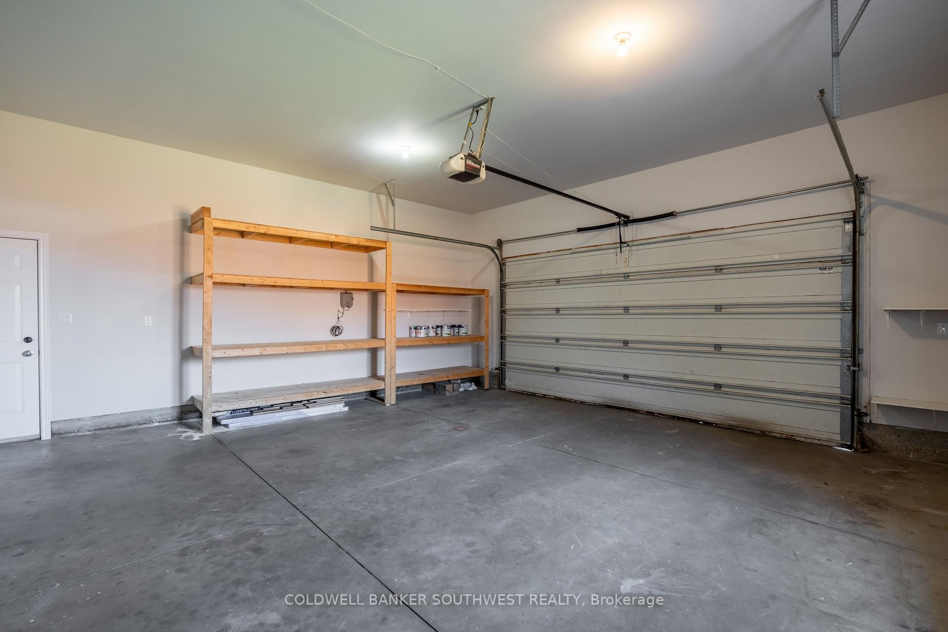Photo 33 of 1062 Finch Drive E, Sarnia — HOMEH