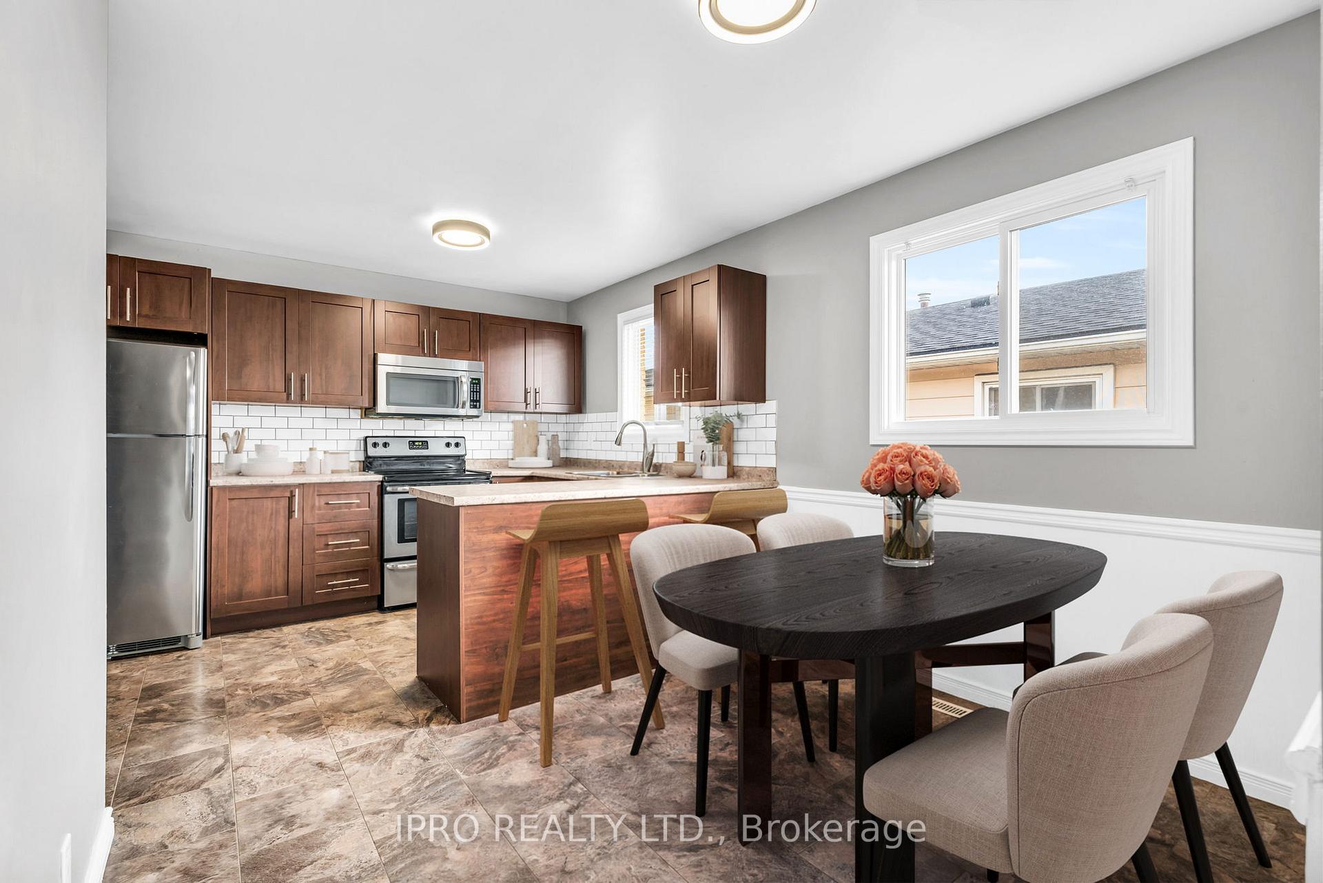 Photo 16 of 11 Magnolia Drive, Brant, Paris — HOMEH
