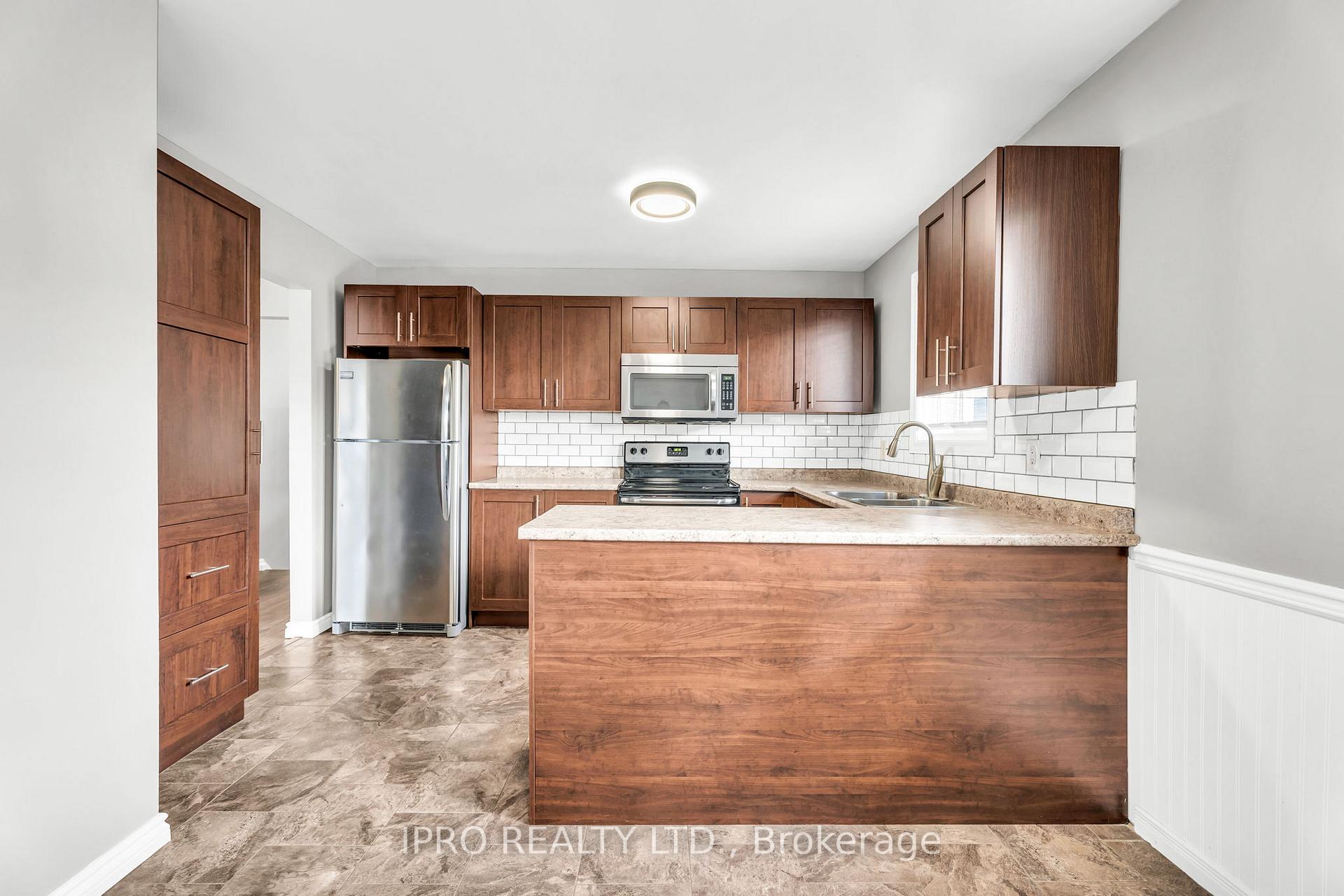 Photo 26 of 11 Magnolia Drive, Brant, Paris — HOMEH